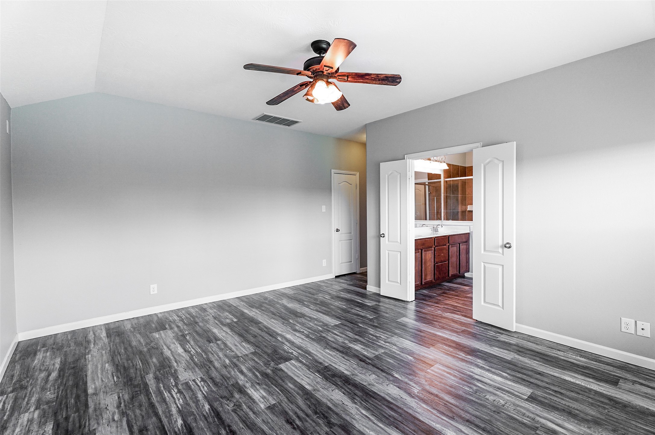 2515 Horned Owl Drive Property Photo 18