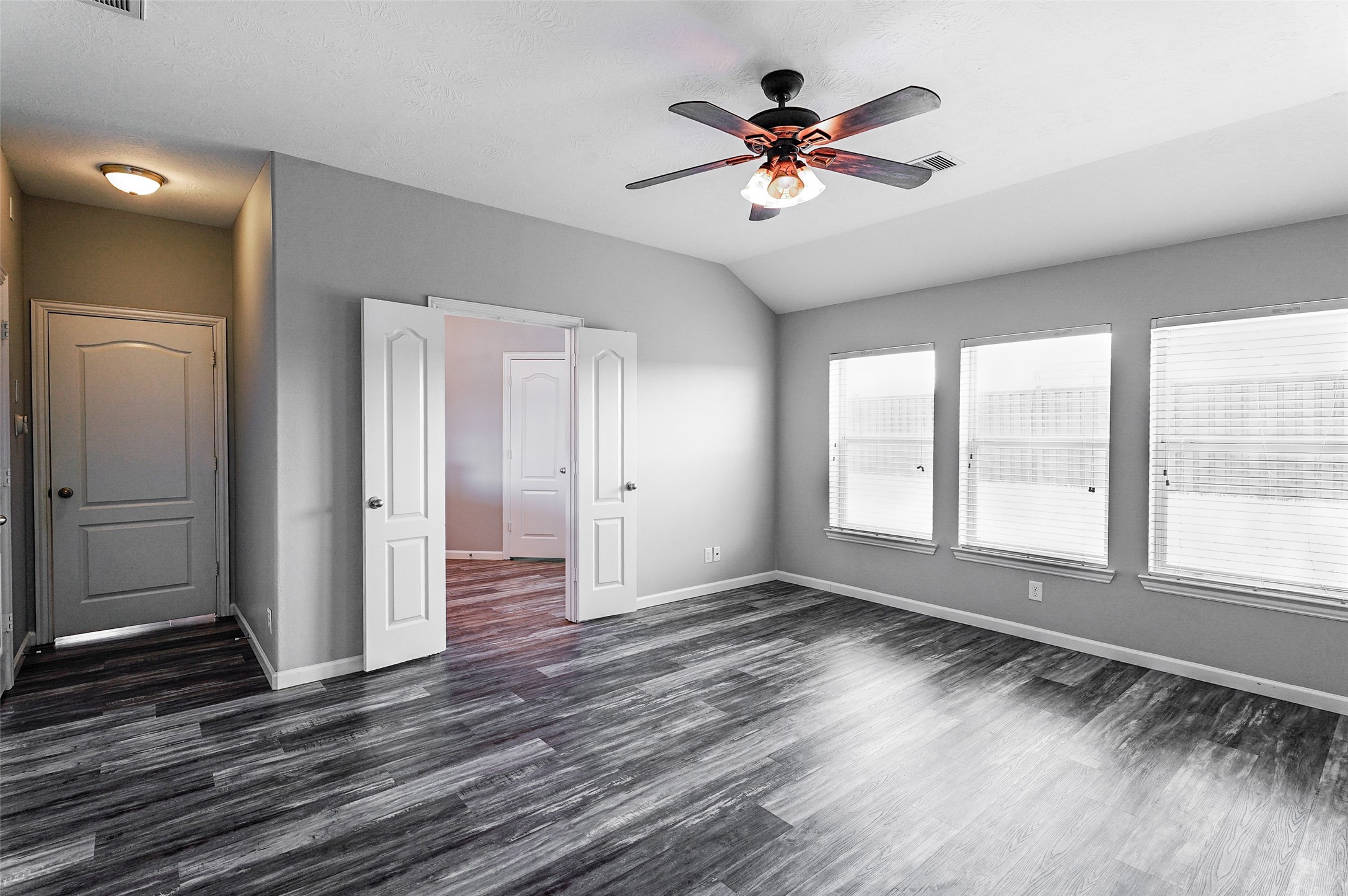 2515 Horned Owl Drive Property Photo 20