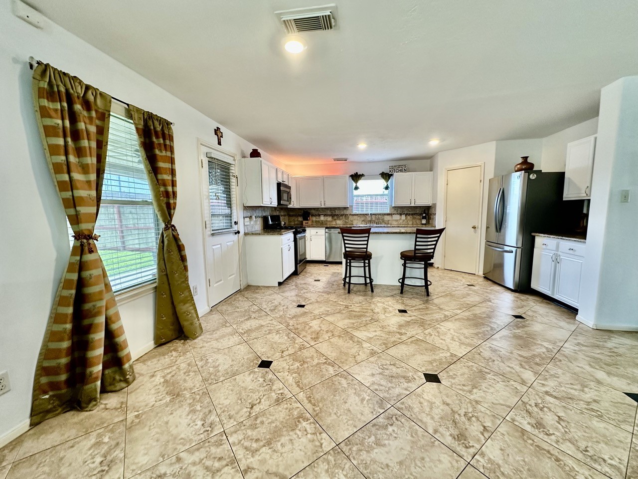 18119 Sweet Juniper Lane Property Photo 8