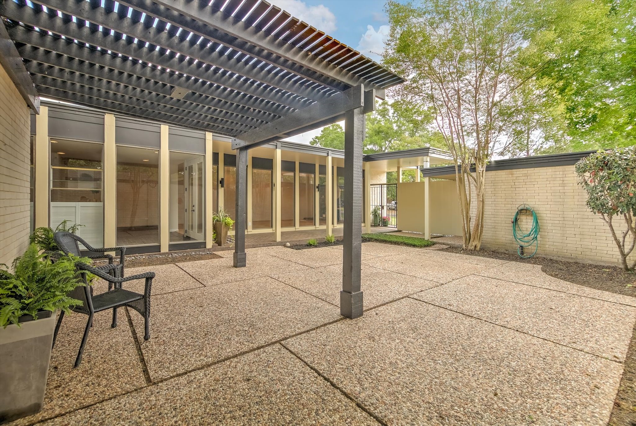 147 Valley Drive Property Photo 7