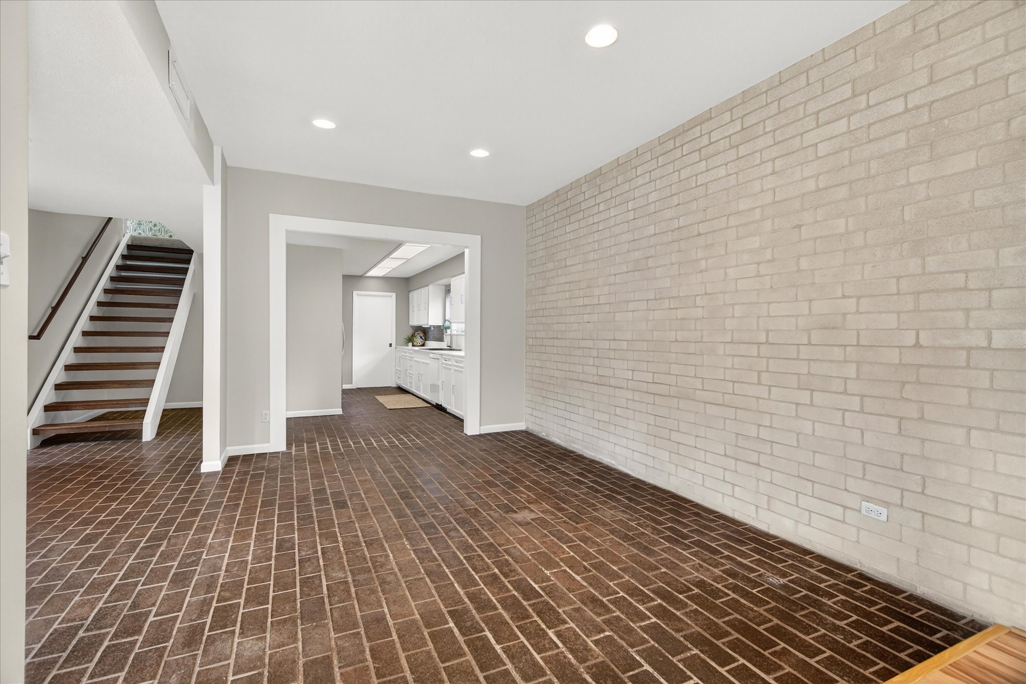147 Valley Drive Property Photo 15