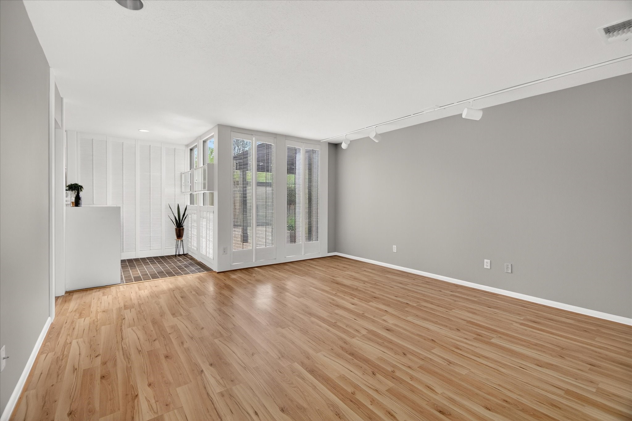 147 Valley Drive Property Photo 24