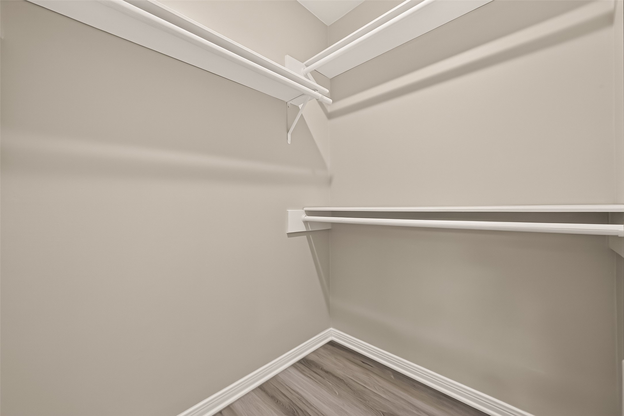 22503 Cove Hollow Drive Property Photo 44