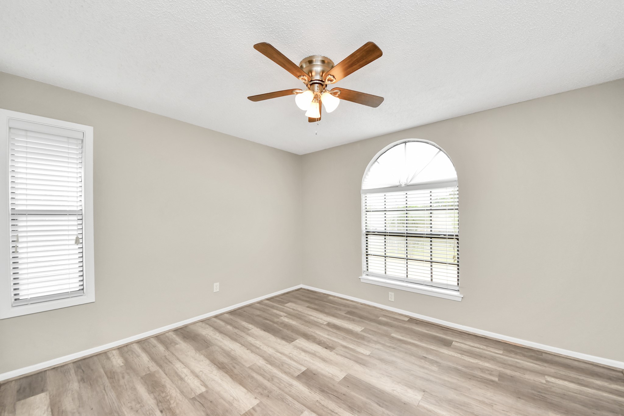 3211 The Highlands Drive Property Photo 25