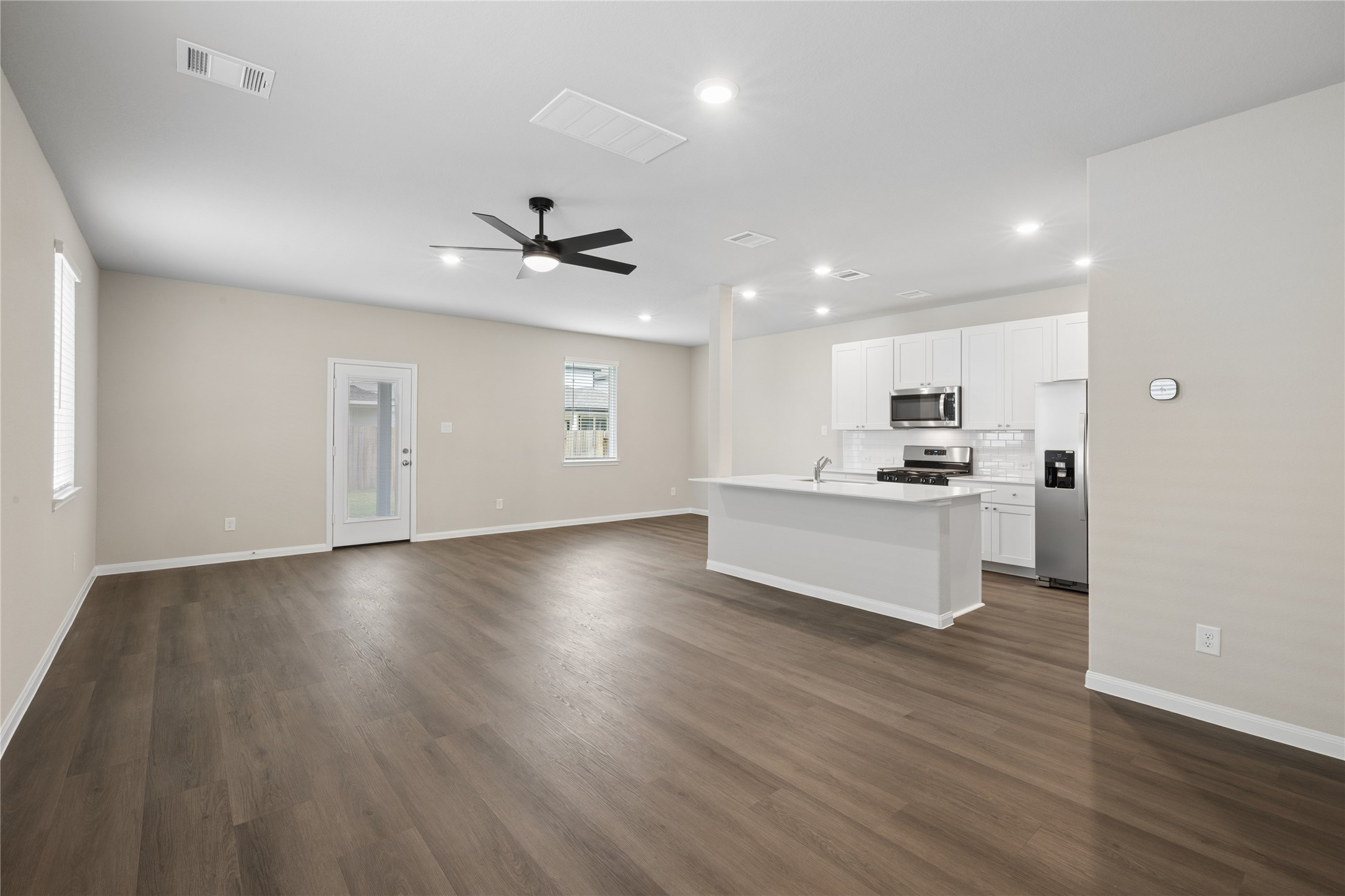 2340 Pipefish Drive Property Photo 4