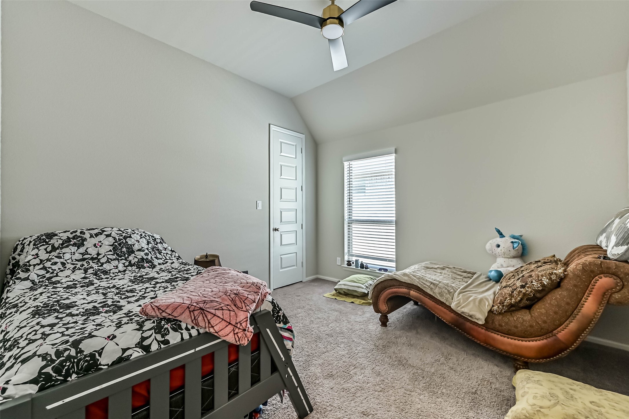5138 Walnut Grove Lane Property Photo 28