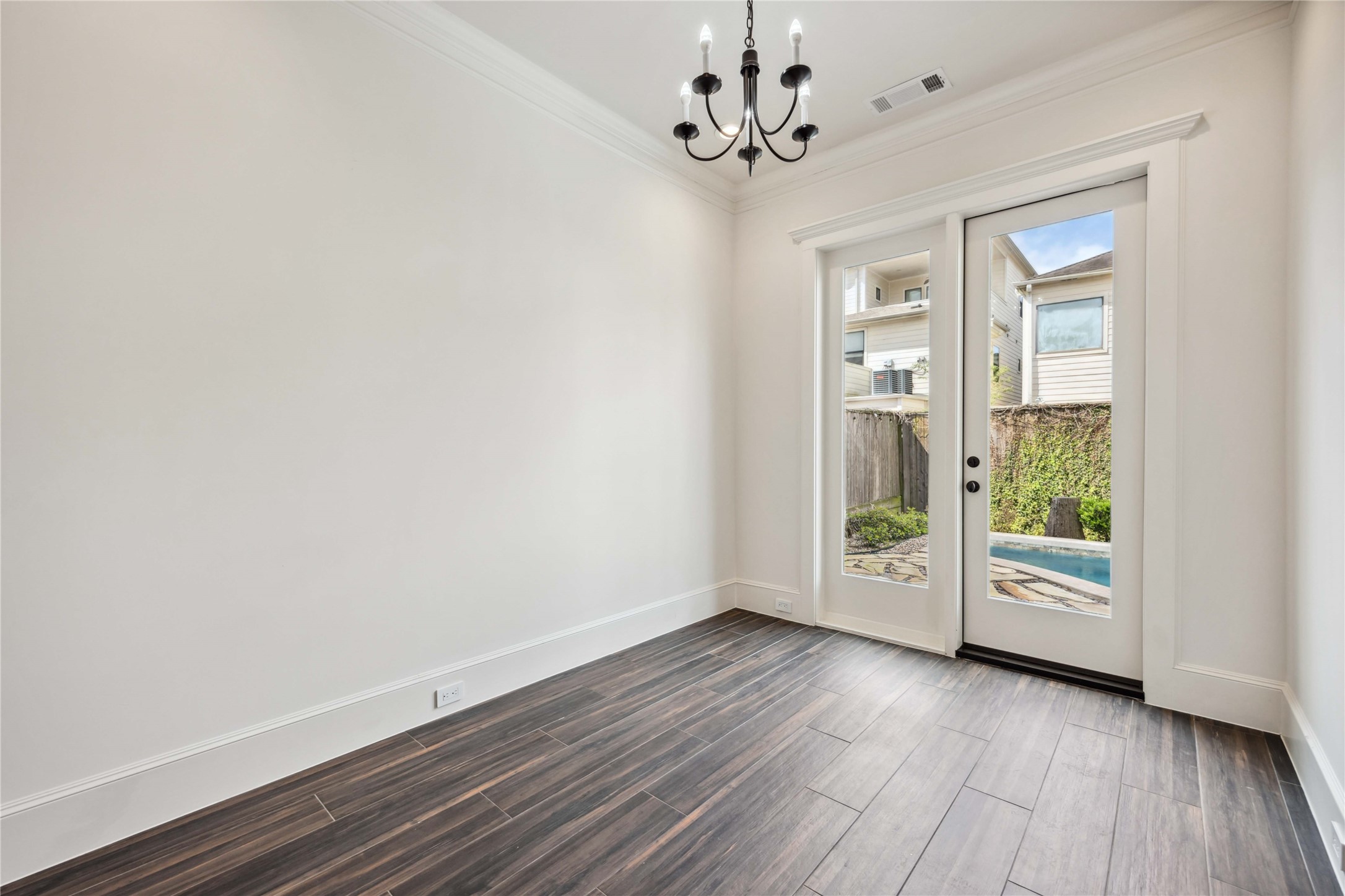 215 Malone Street Property Photo 15