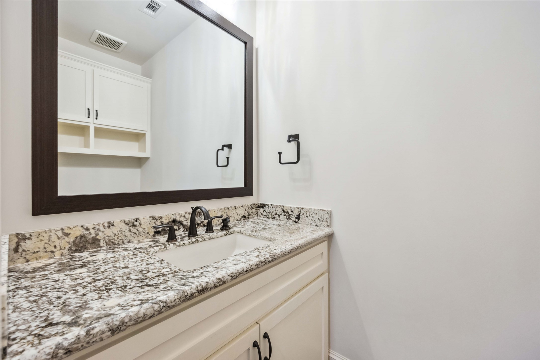 215 Malone Street Property Photo 40