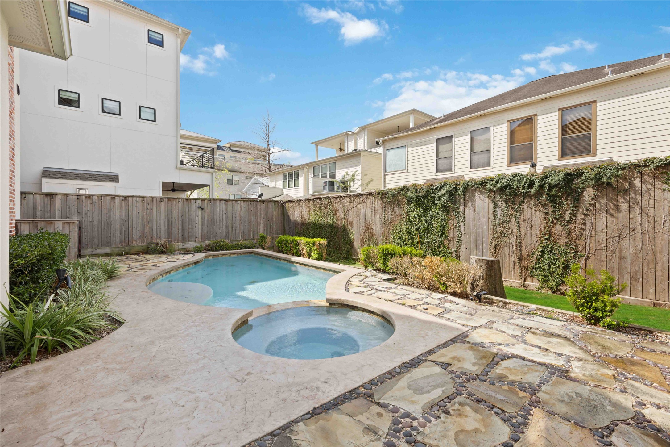 215 Malone Street Property Photo 46