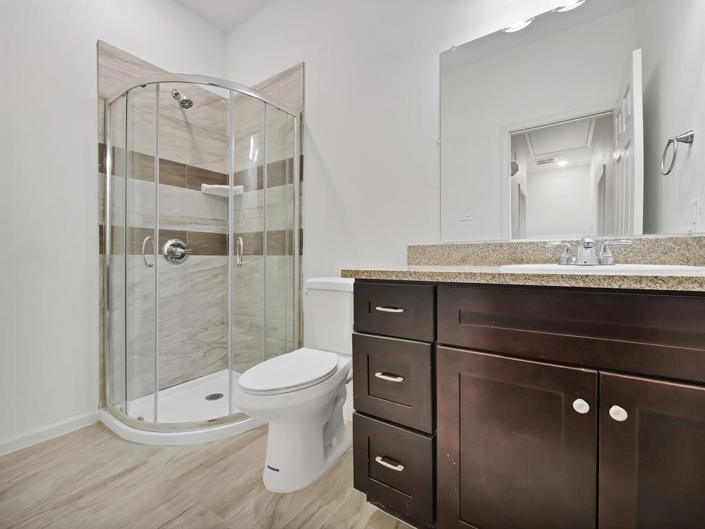 223 Fairfax Lane Property Photo 8
