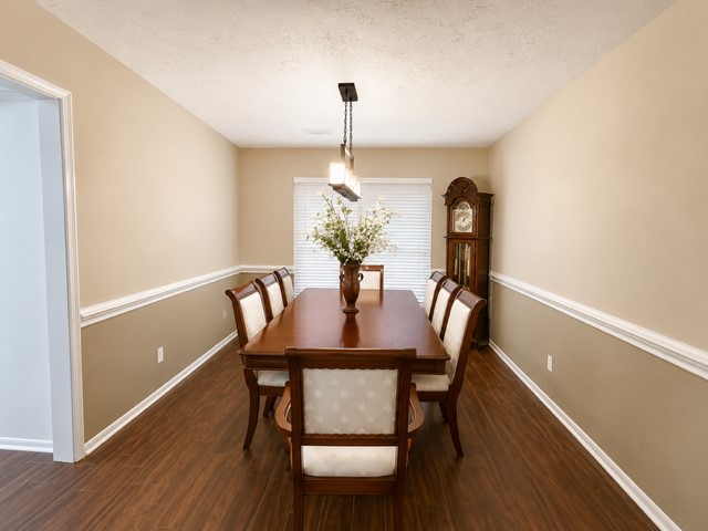 2202 Erin Glen Court Property Photo 17