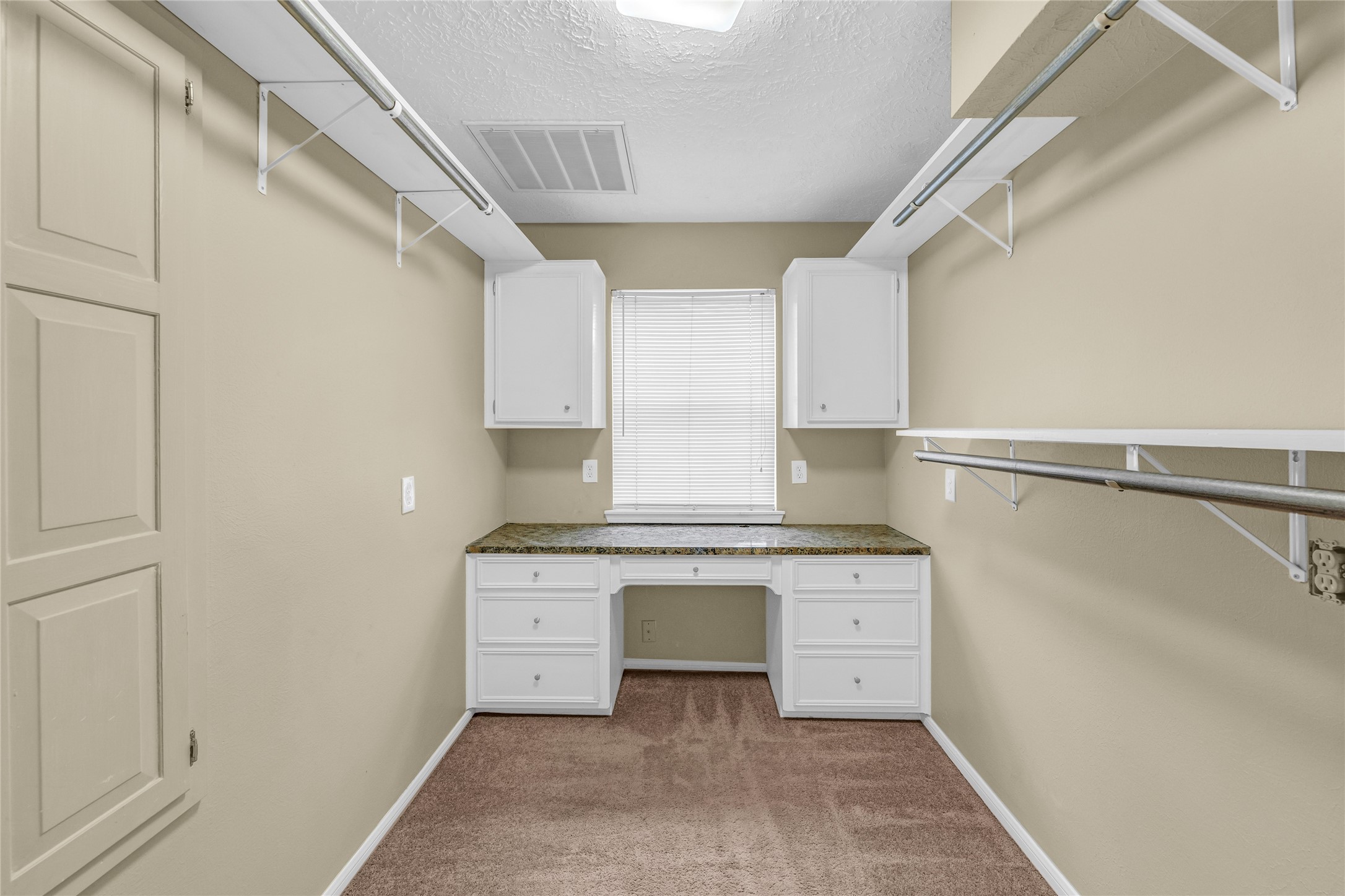 2202 Erin Glen Court Property Photo 34