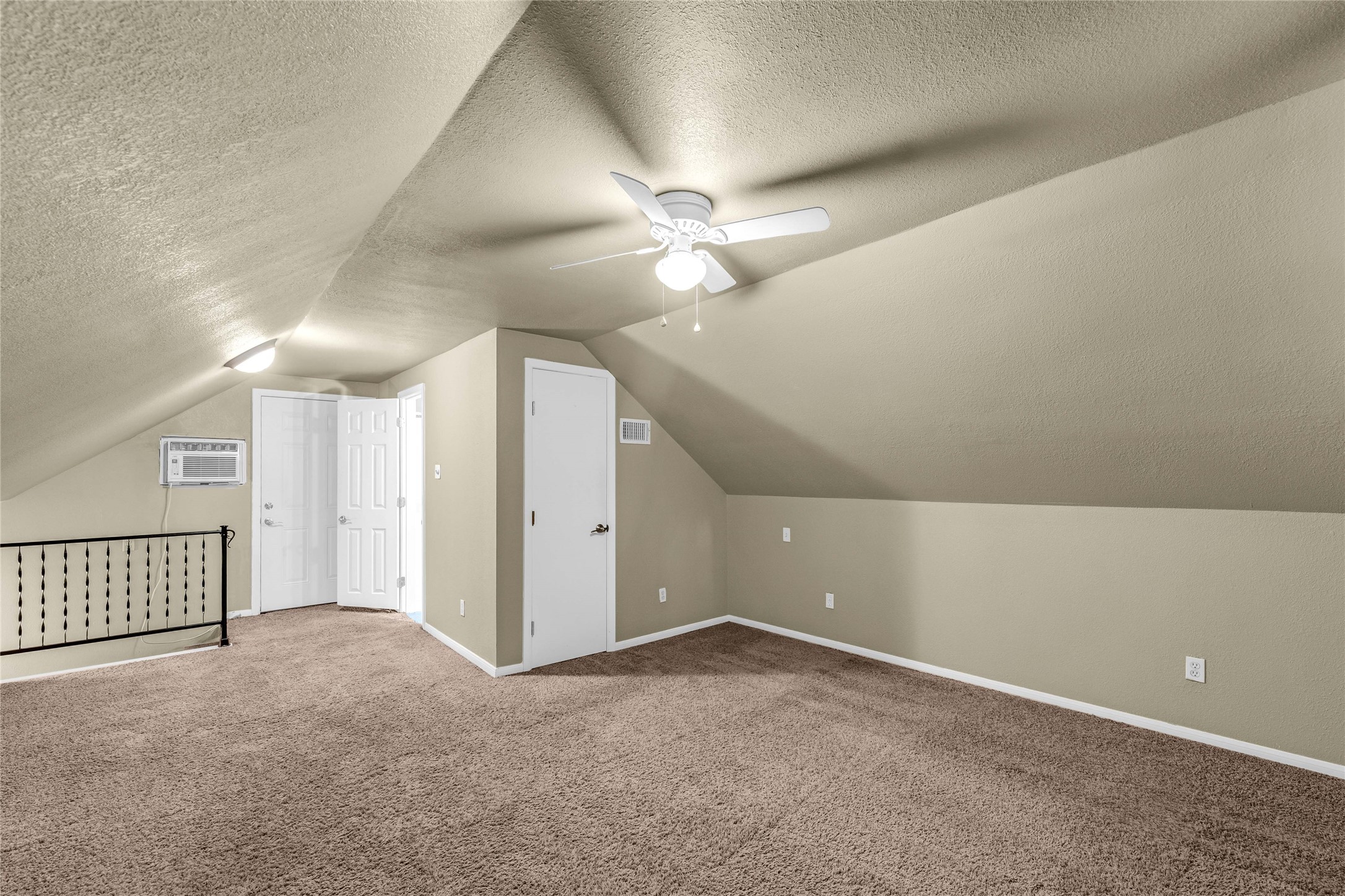 2202 Erin Glen Court Property Photo 44