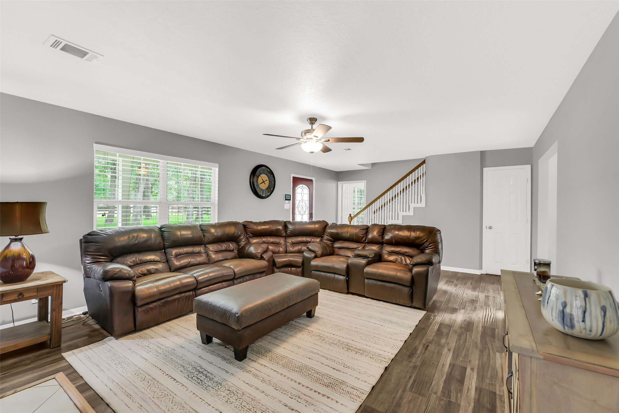 100 Oak Hollow Boulevard Property Photo 14