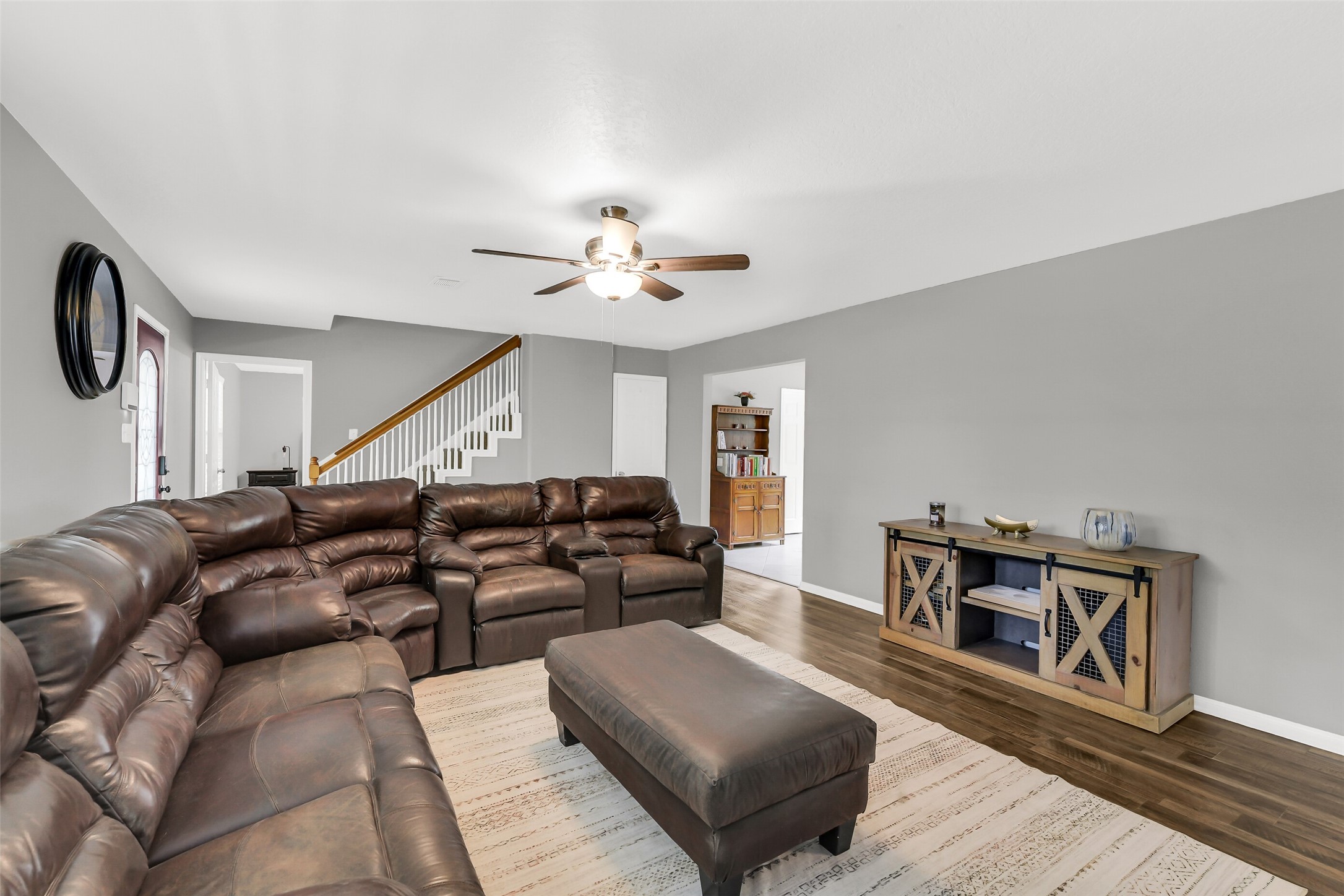 100 Oak Hollow Boulevard Property Photo 15