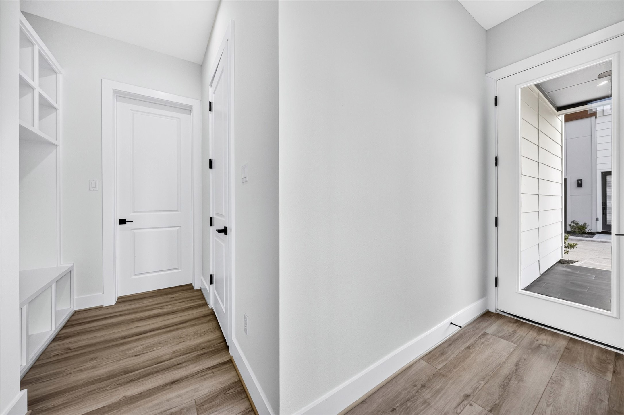 2421 Harrington Street Property Photo 5