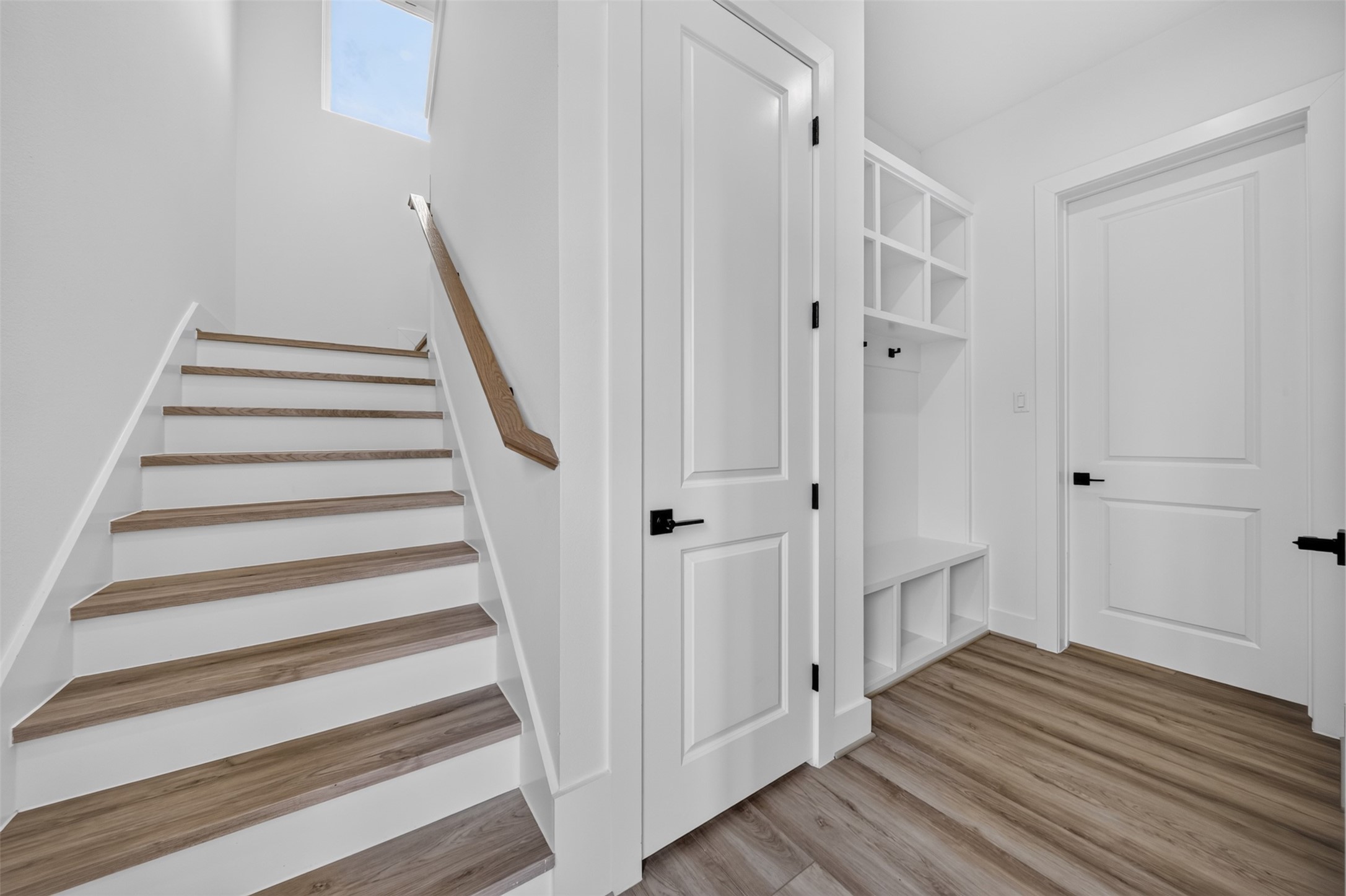 2421 Harrington Street Property Photo 6