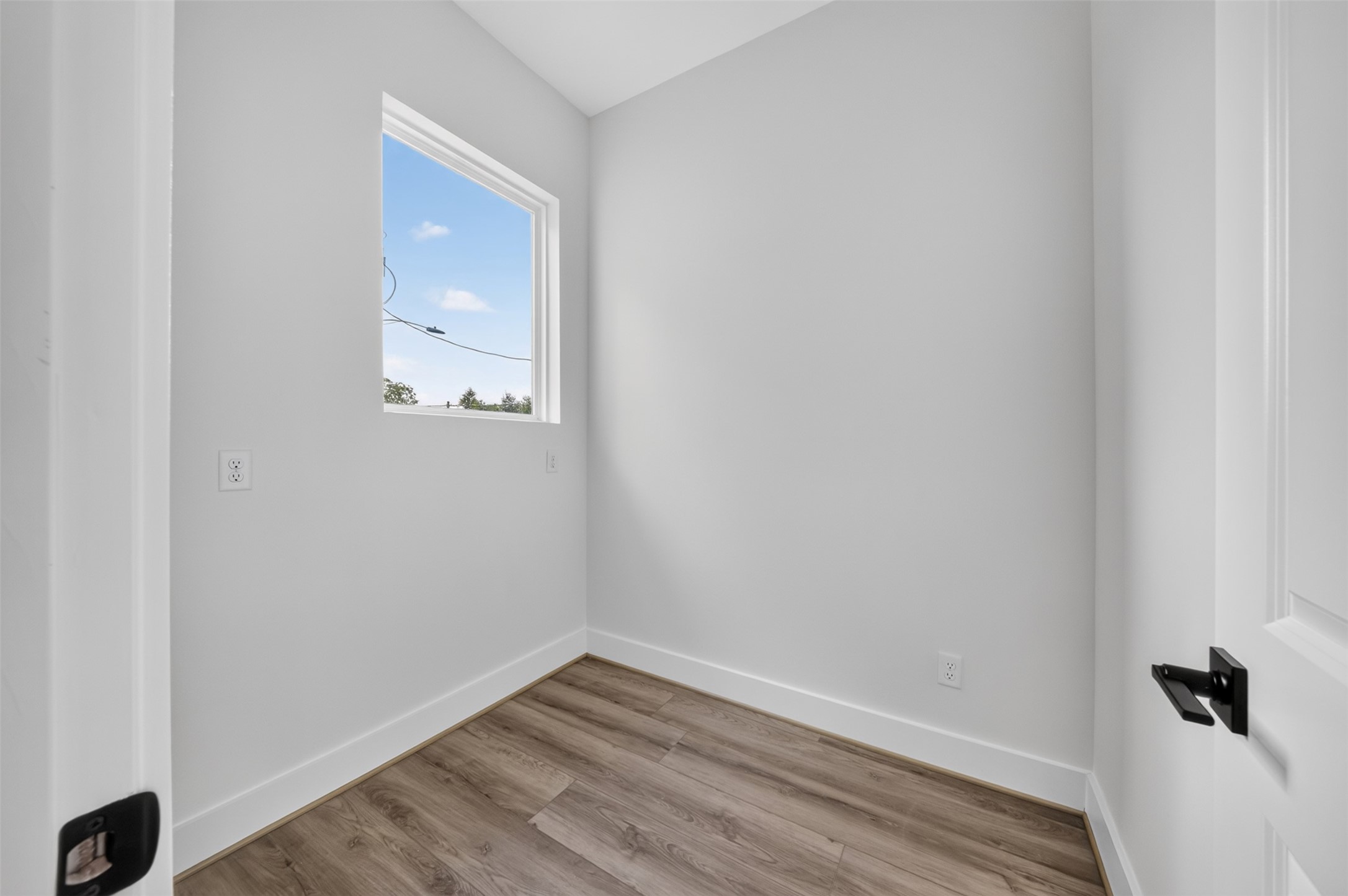 2421 Harrington Street Property Photo 25