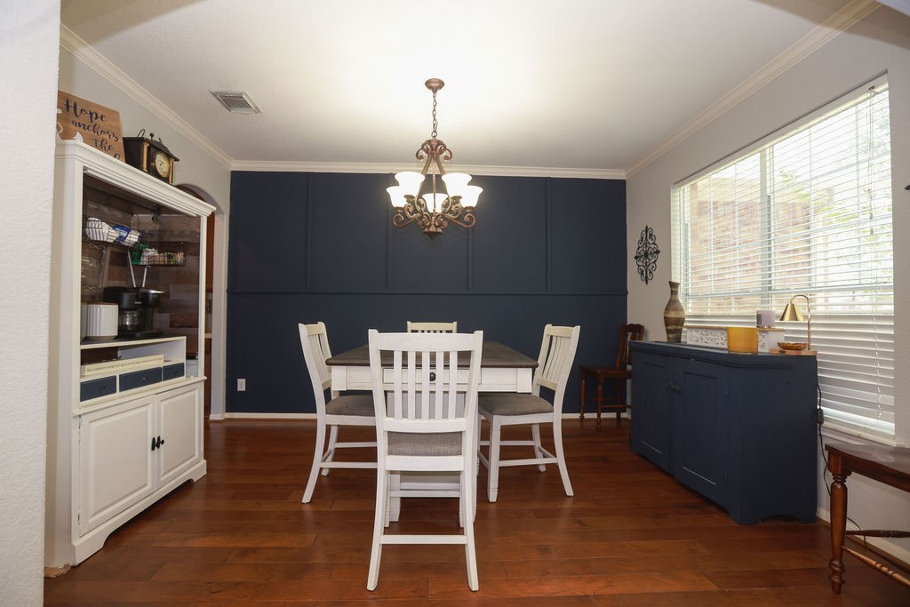 7822 Ravens Point Drive Property Photo 3
