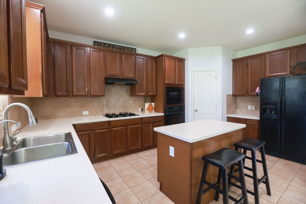 7822 Ravens Point Drive Property Photo 7