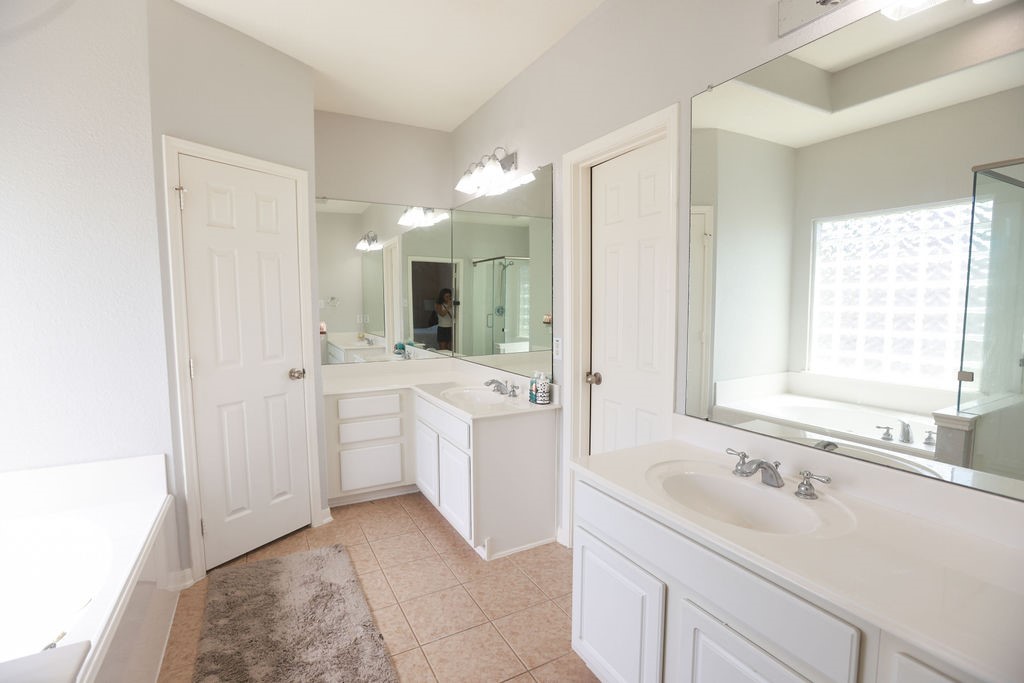 7822 Ravens Point Drive Property Photo 18