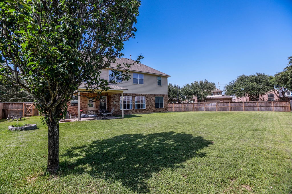 7822 Ravens Point Drive Property Photo 26