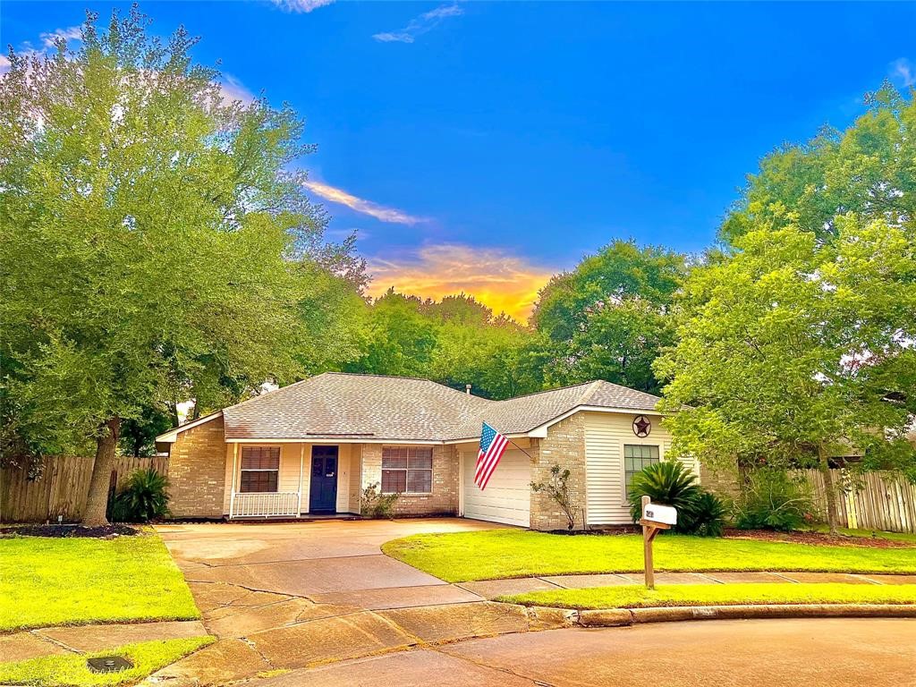 8507 Grove Park Drive Property Photo 1