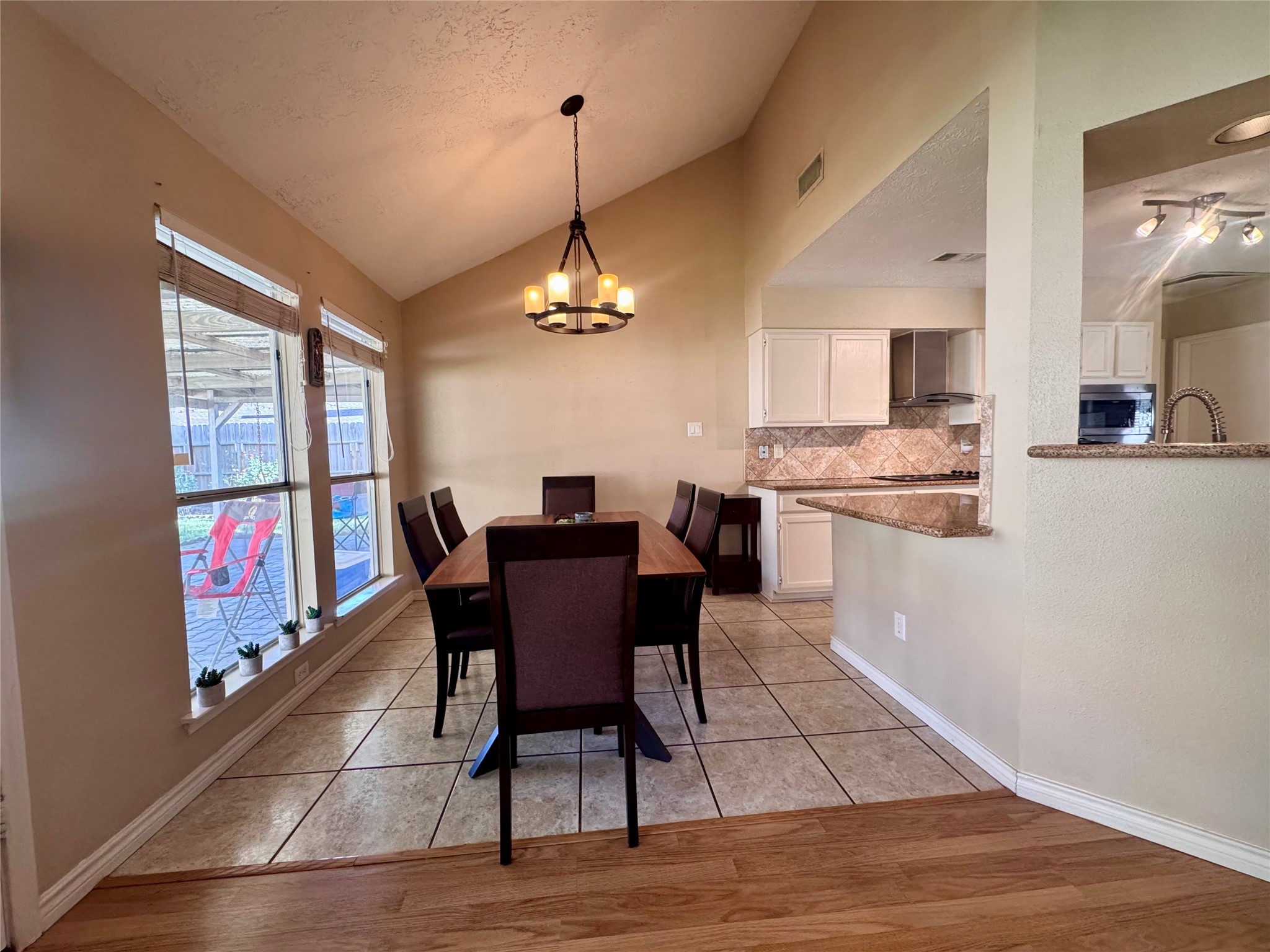 8507 Grove Park Drive Property Photo 8