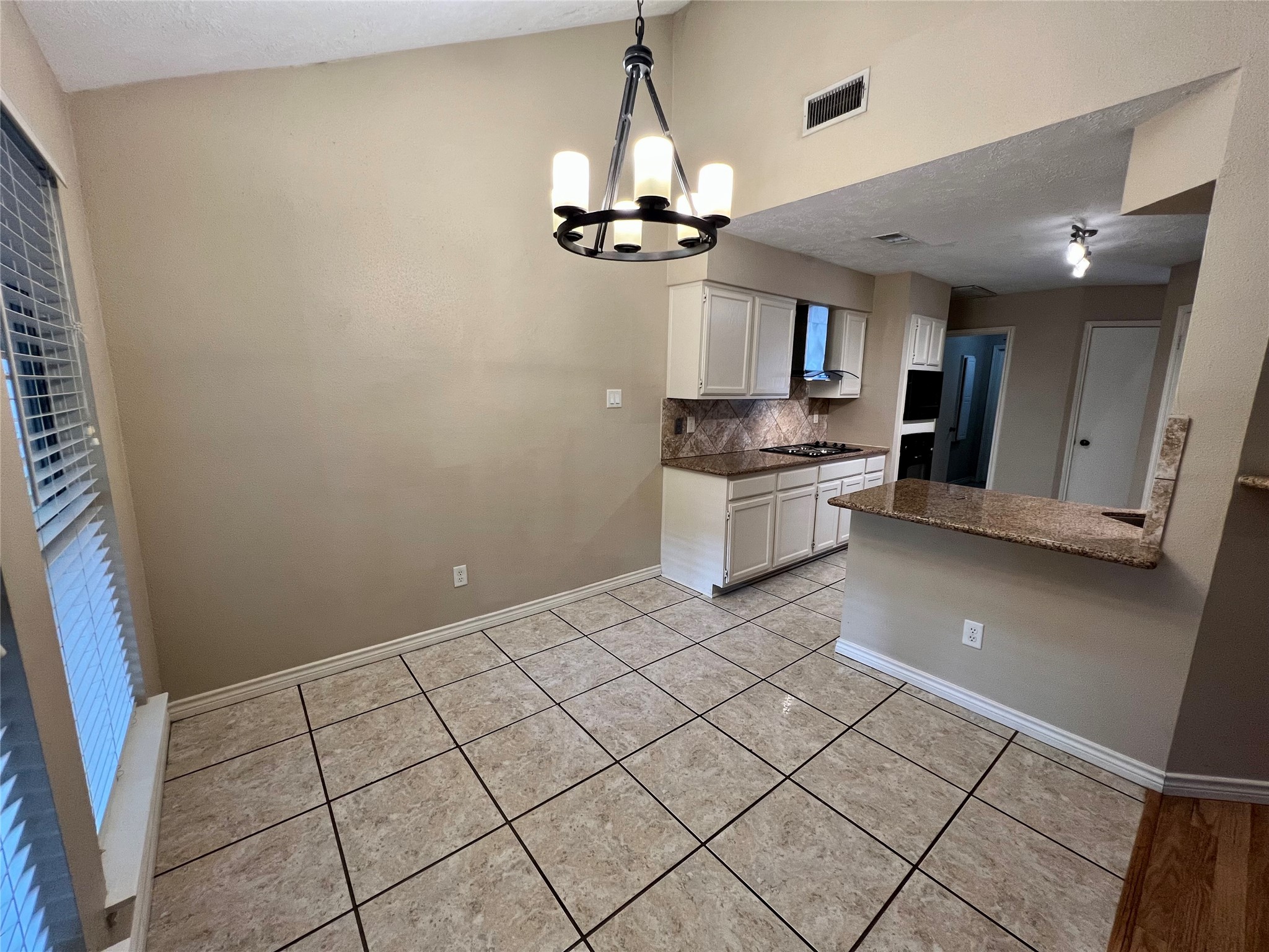 8507 Grove Park Drive Property Photo 9