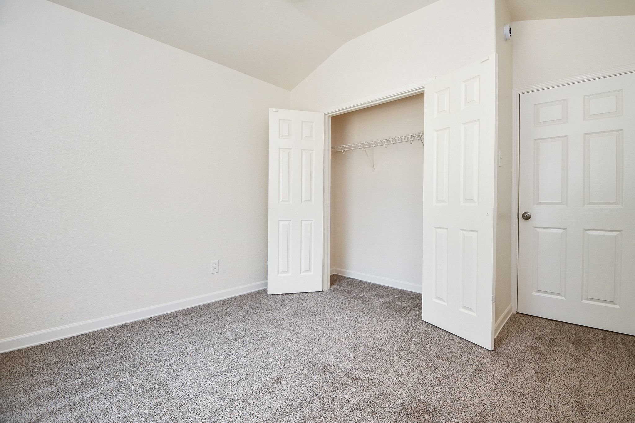 2723 Jade Forest Lane Property Photo 19