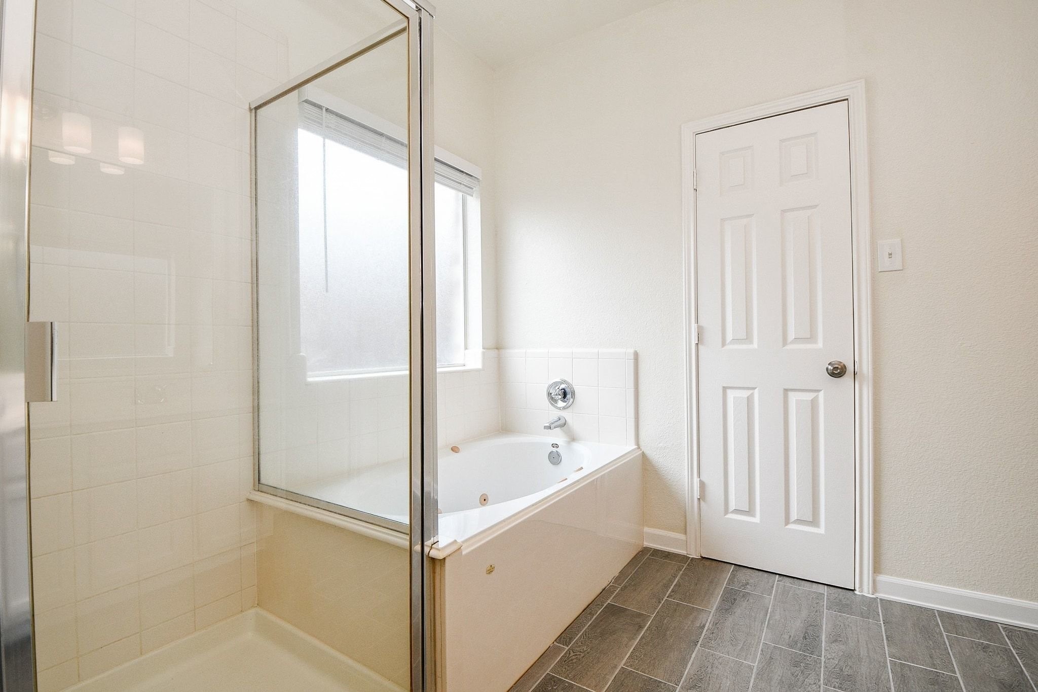 2723 Jade Forest Lane Property Photo 27