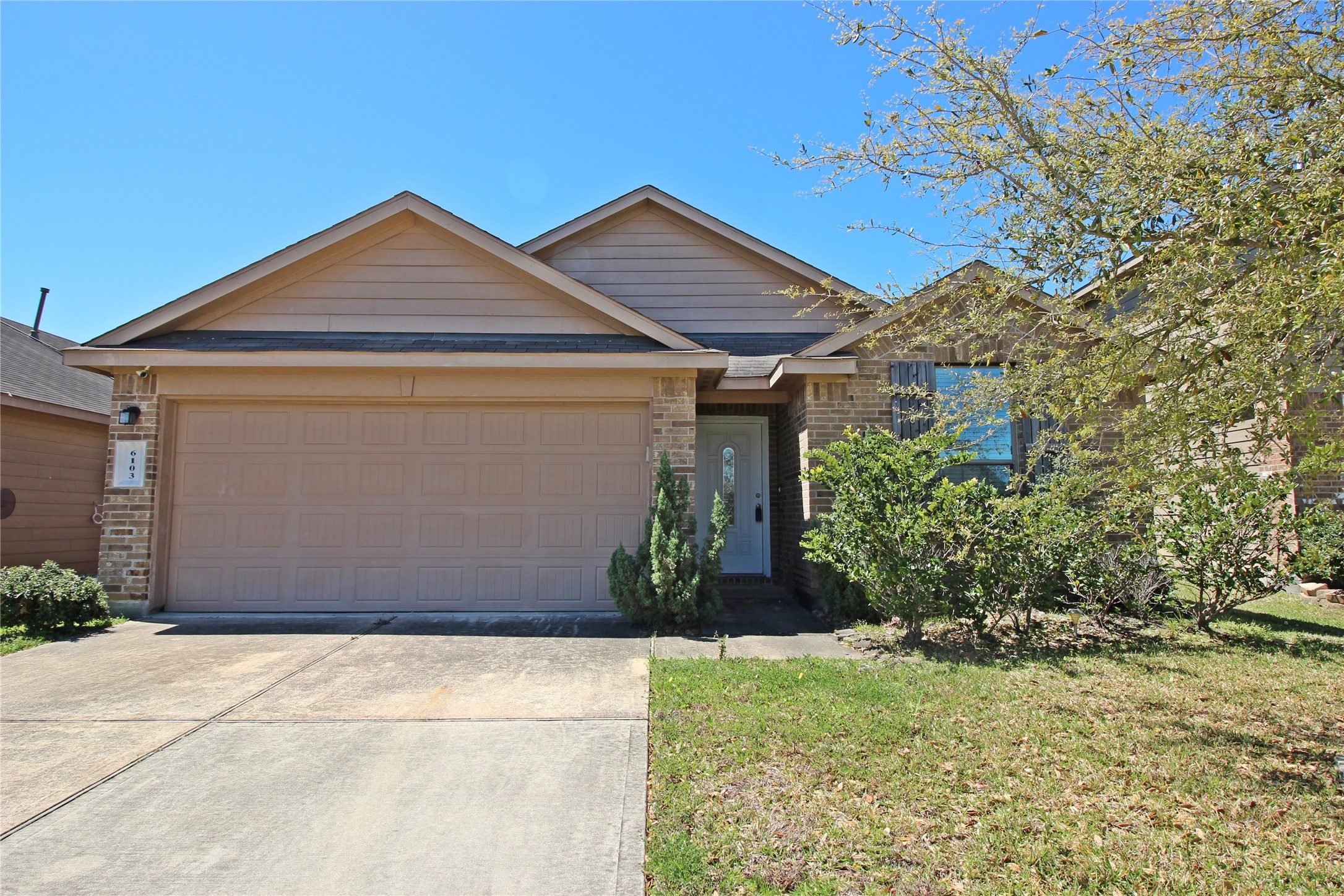 6103 Rockfowl Drive Property Photo