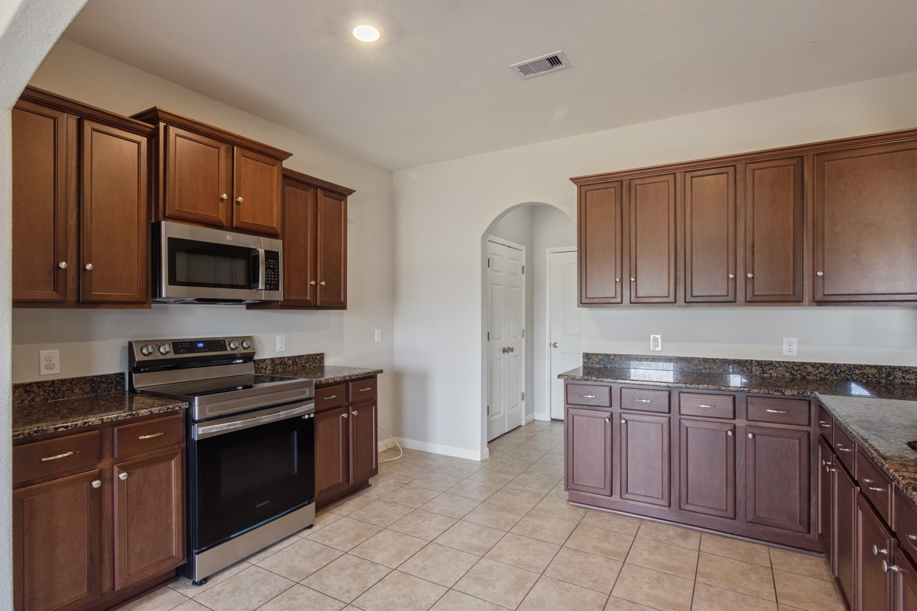 22606 Cloverland Field Drive Property Photo 8