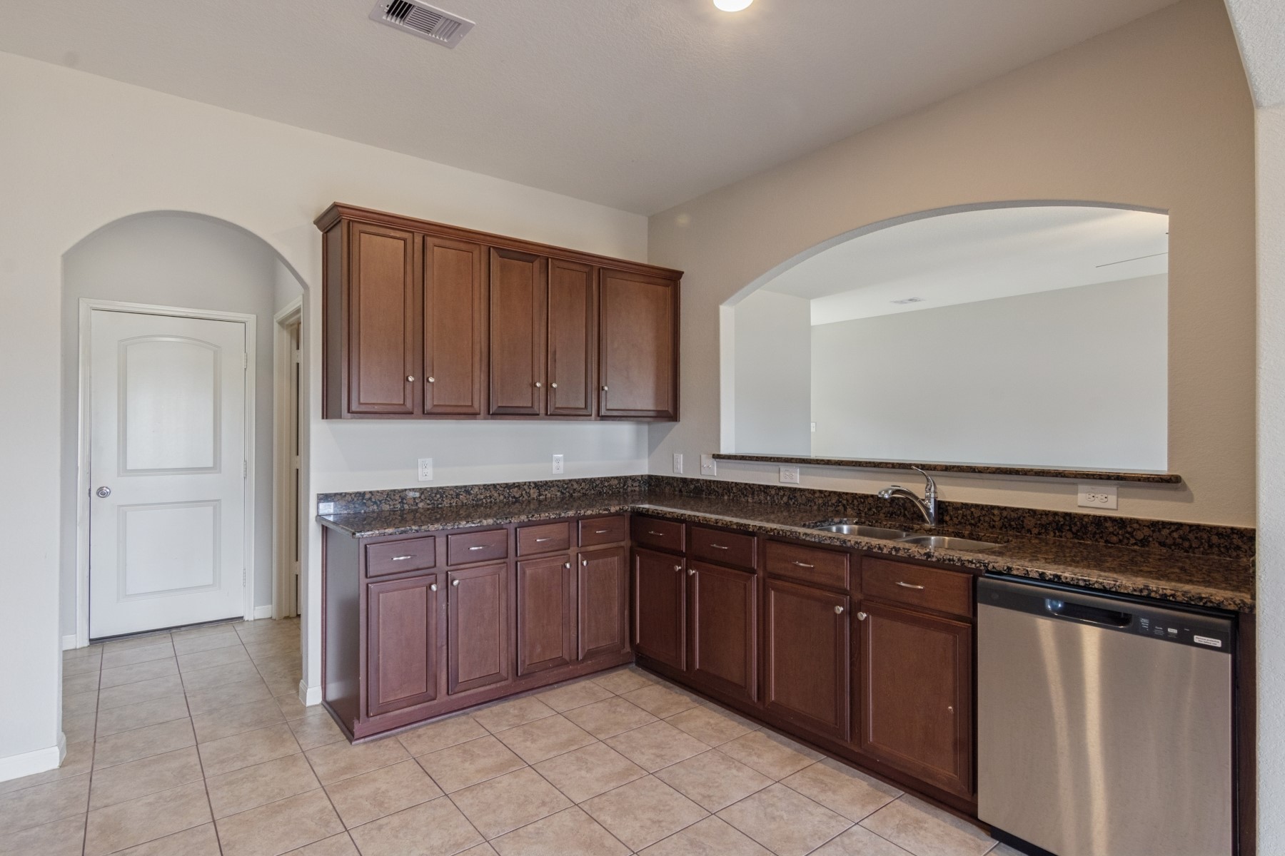 22606 Cloverland Field Drive Property Photo 9