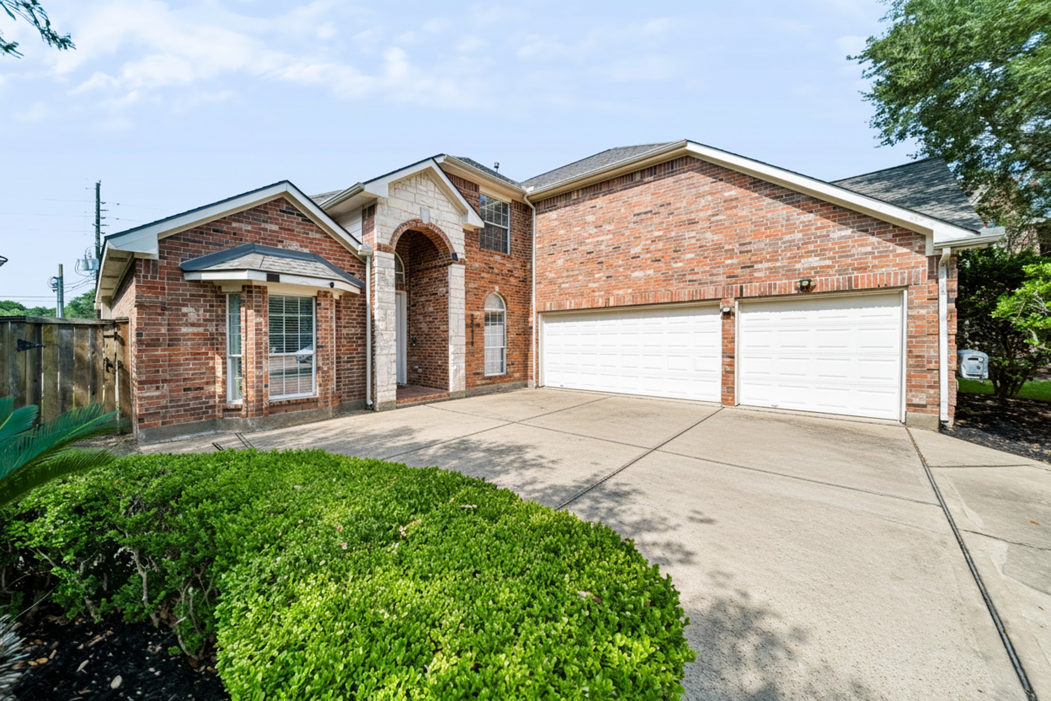 2303 Fern Bend Lane Property Photo 8