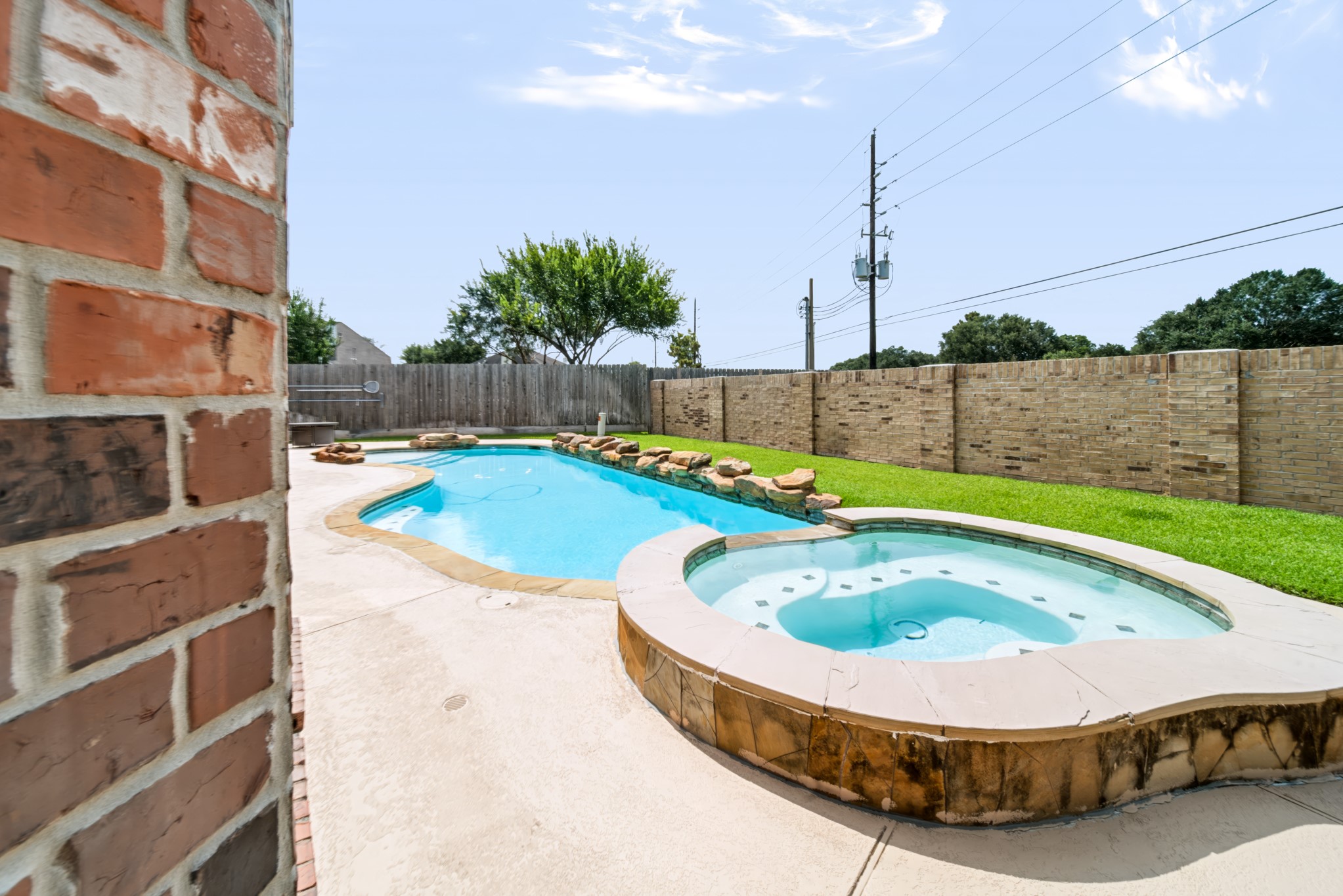 2303 Fern Bend Lane Property Photo 29
