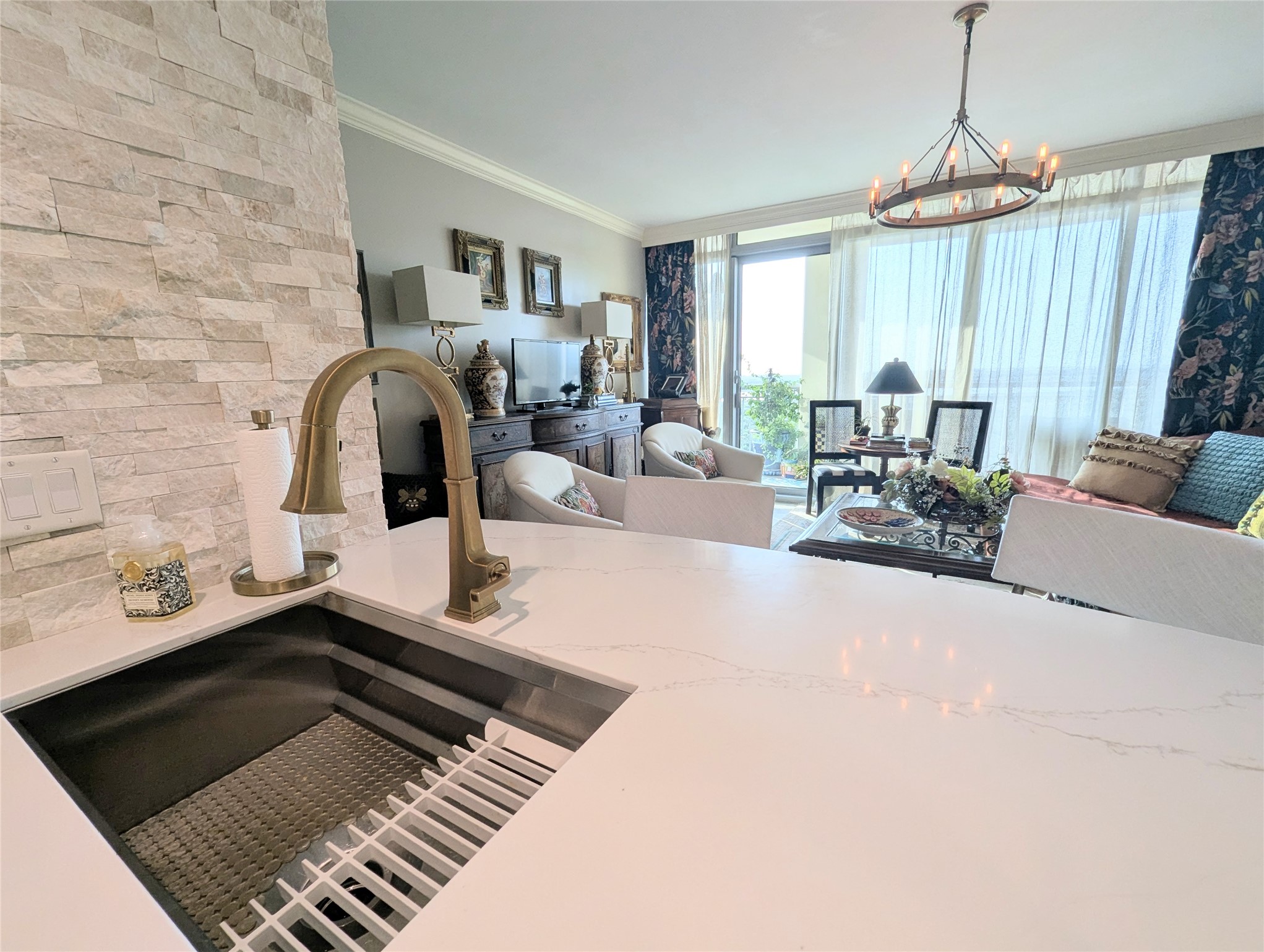 801 E Beach Drive Bc0612 Property Photo 10