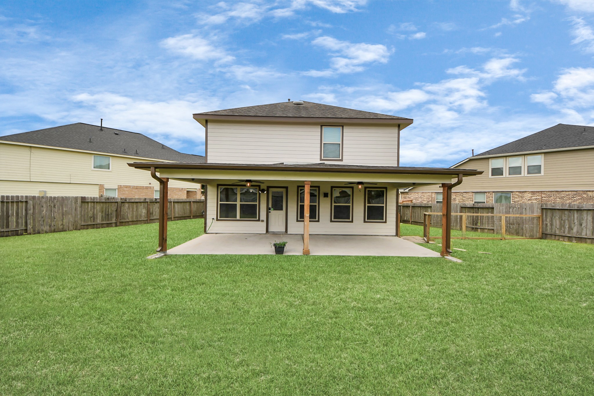 13739 Corken Way Court Property Photo 3