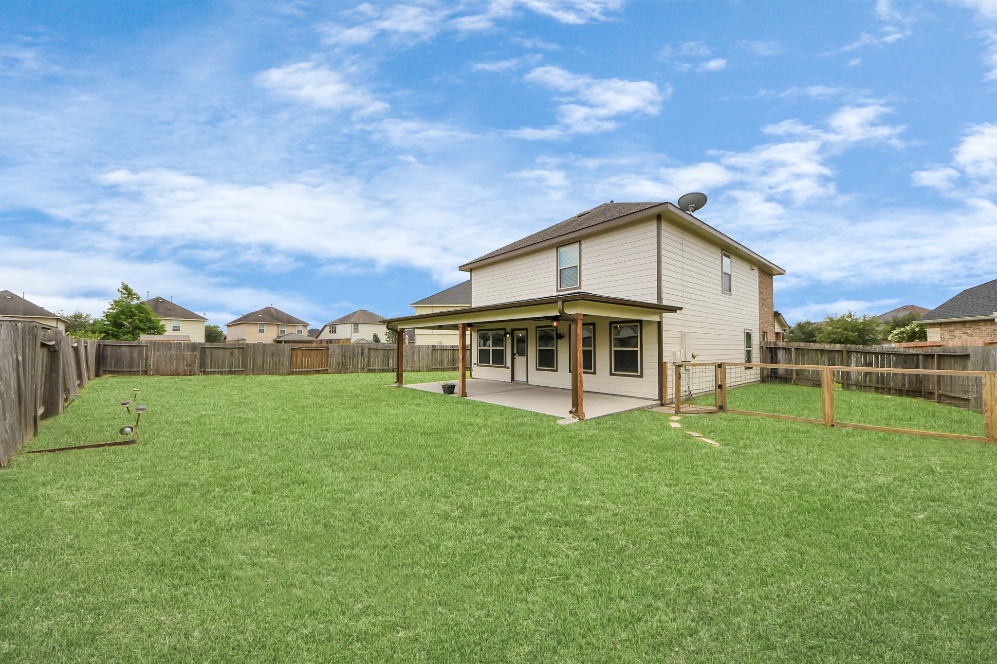13739 Corken Way Court Property Photo 5