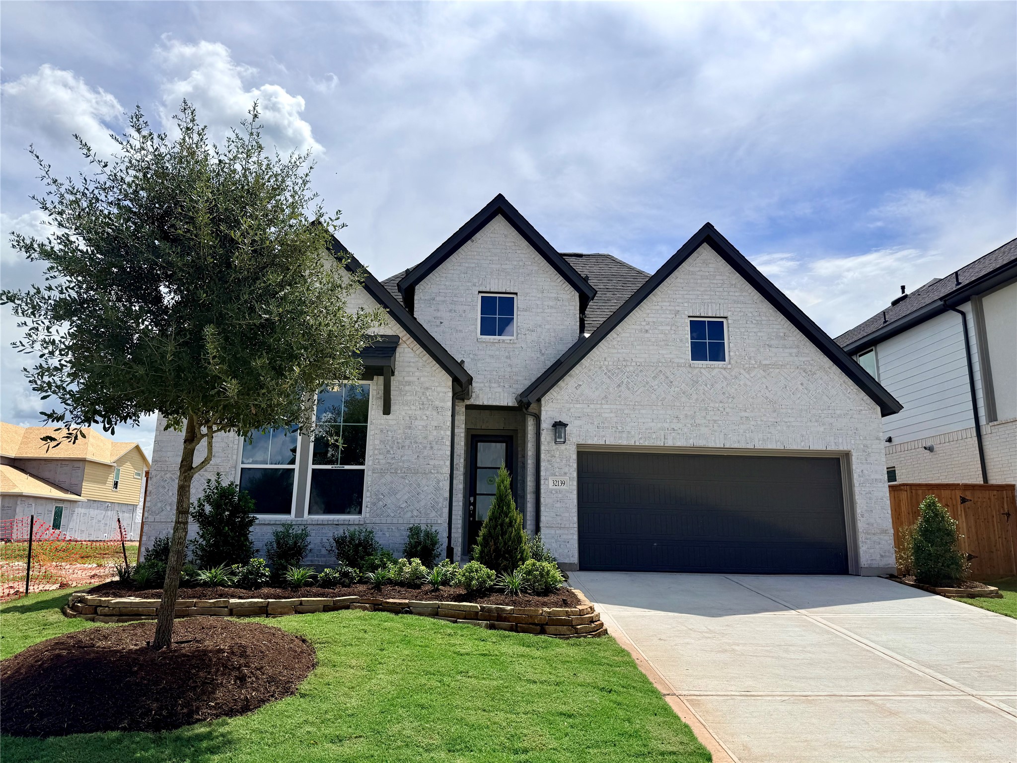 32139 Sky Branch Drive Property Photo 1