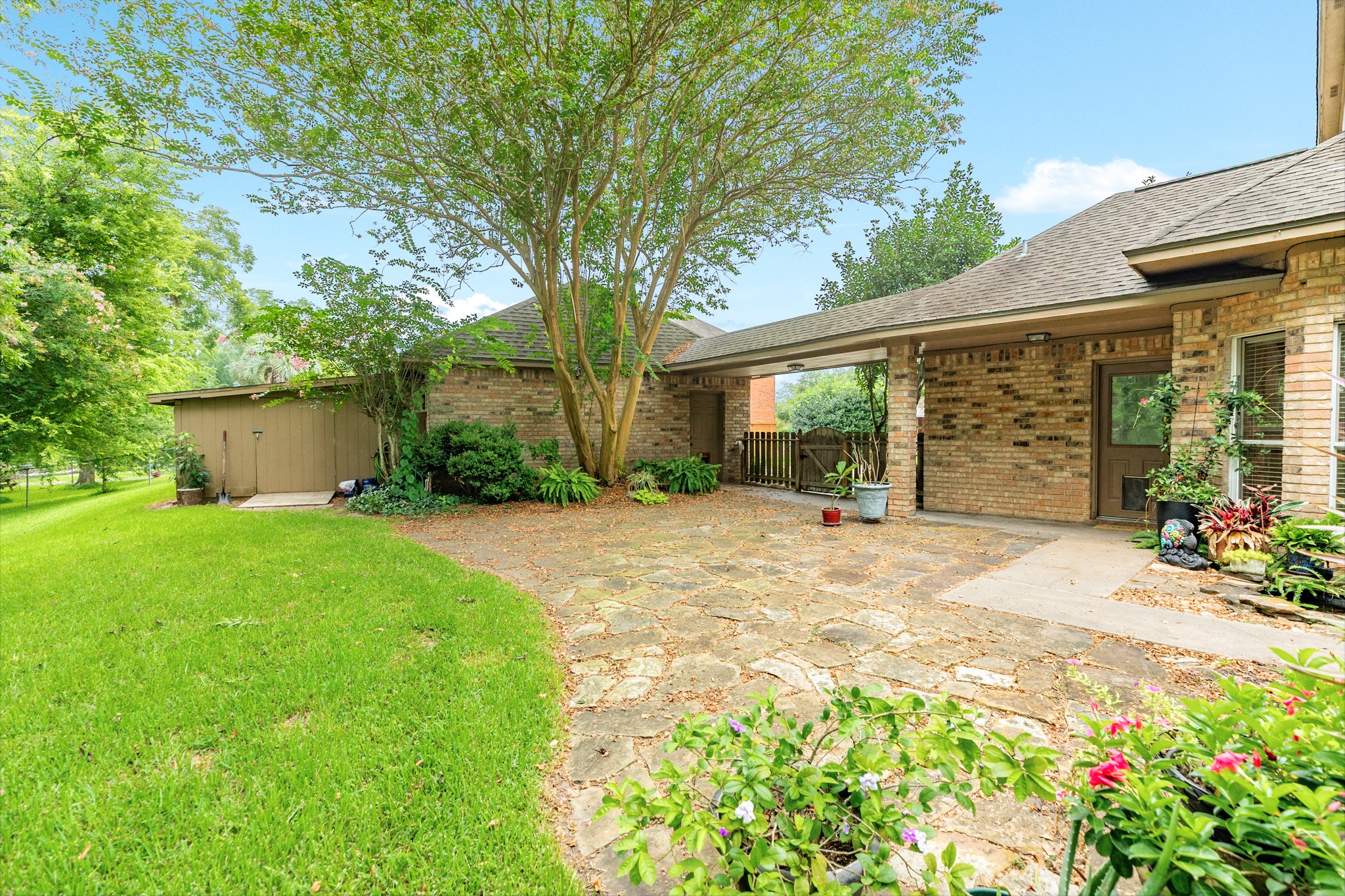 71 Rosewood Street Property Photo 5