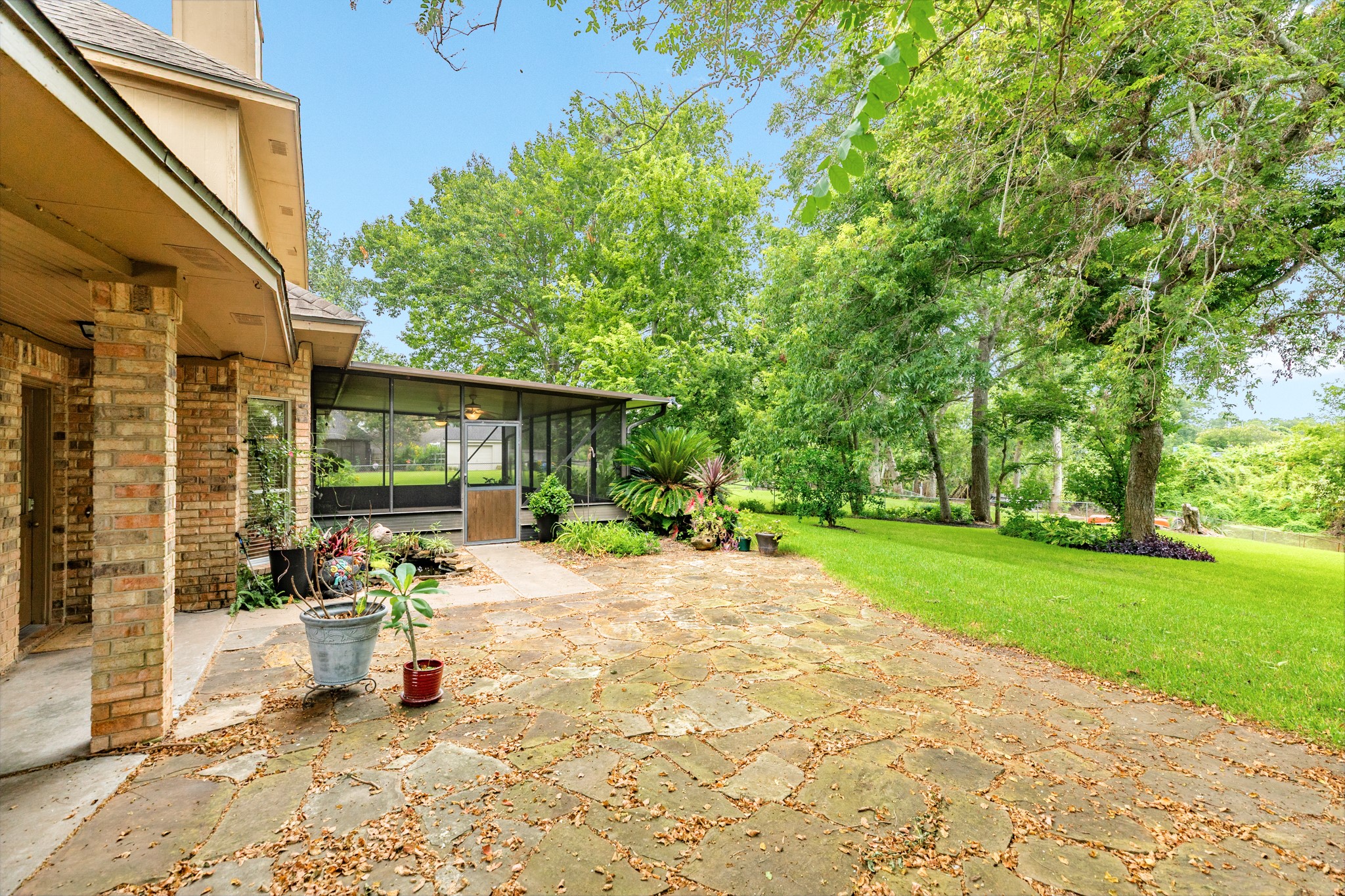 71 Rosewood Street Property Photo 6