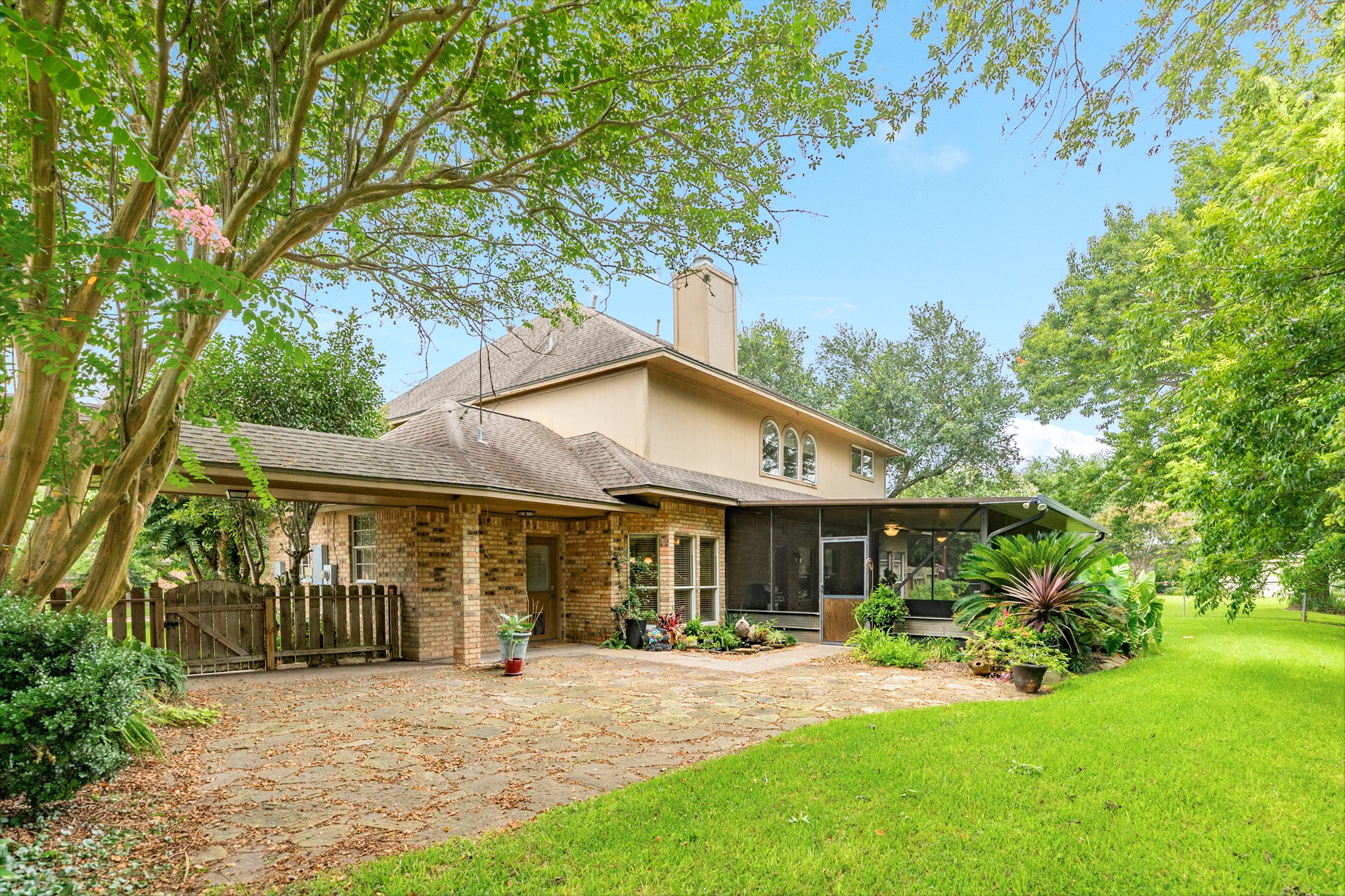 71 Rosewood Street Property Photo 10