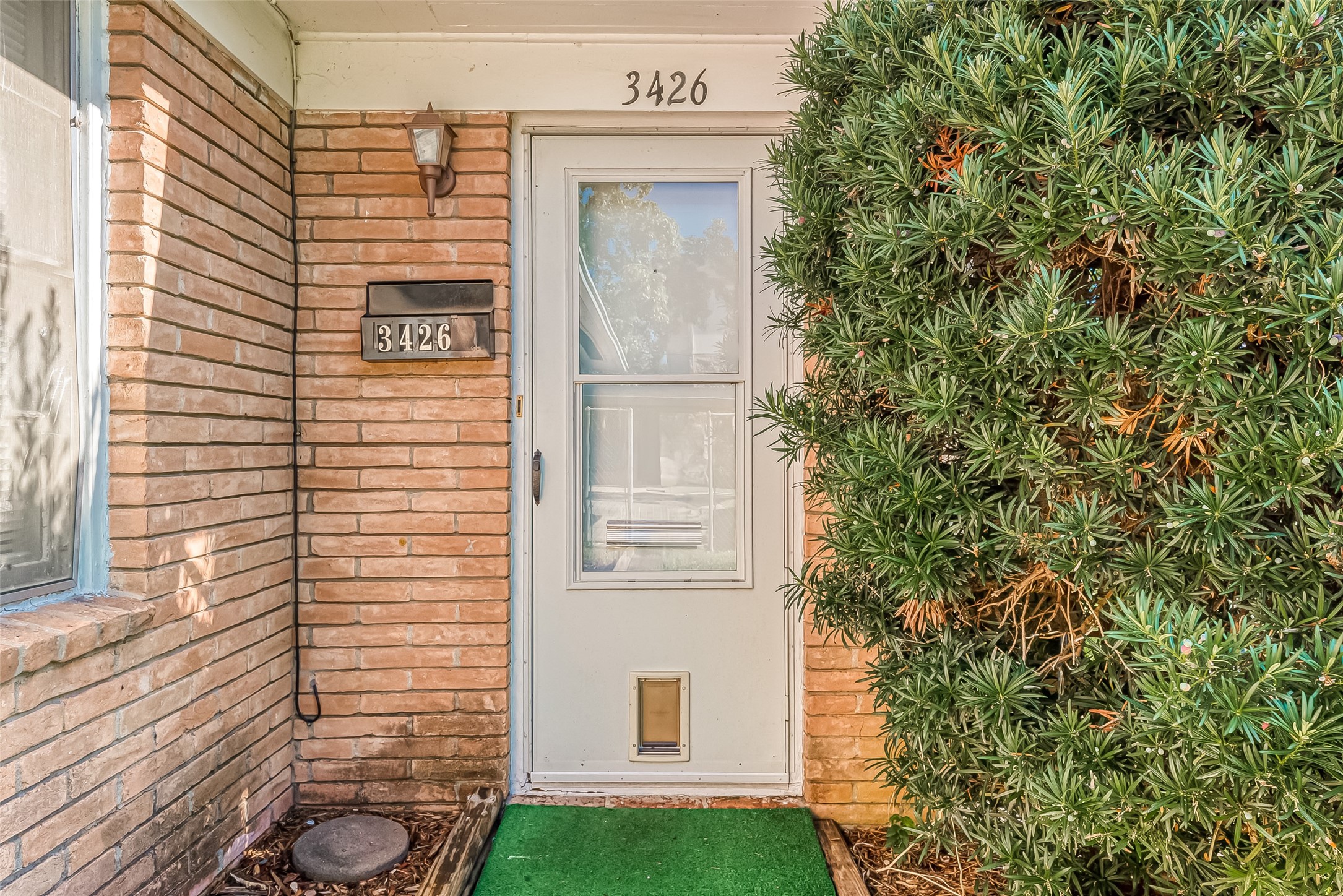 3426 Bradford Street Property Photo 4