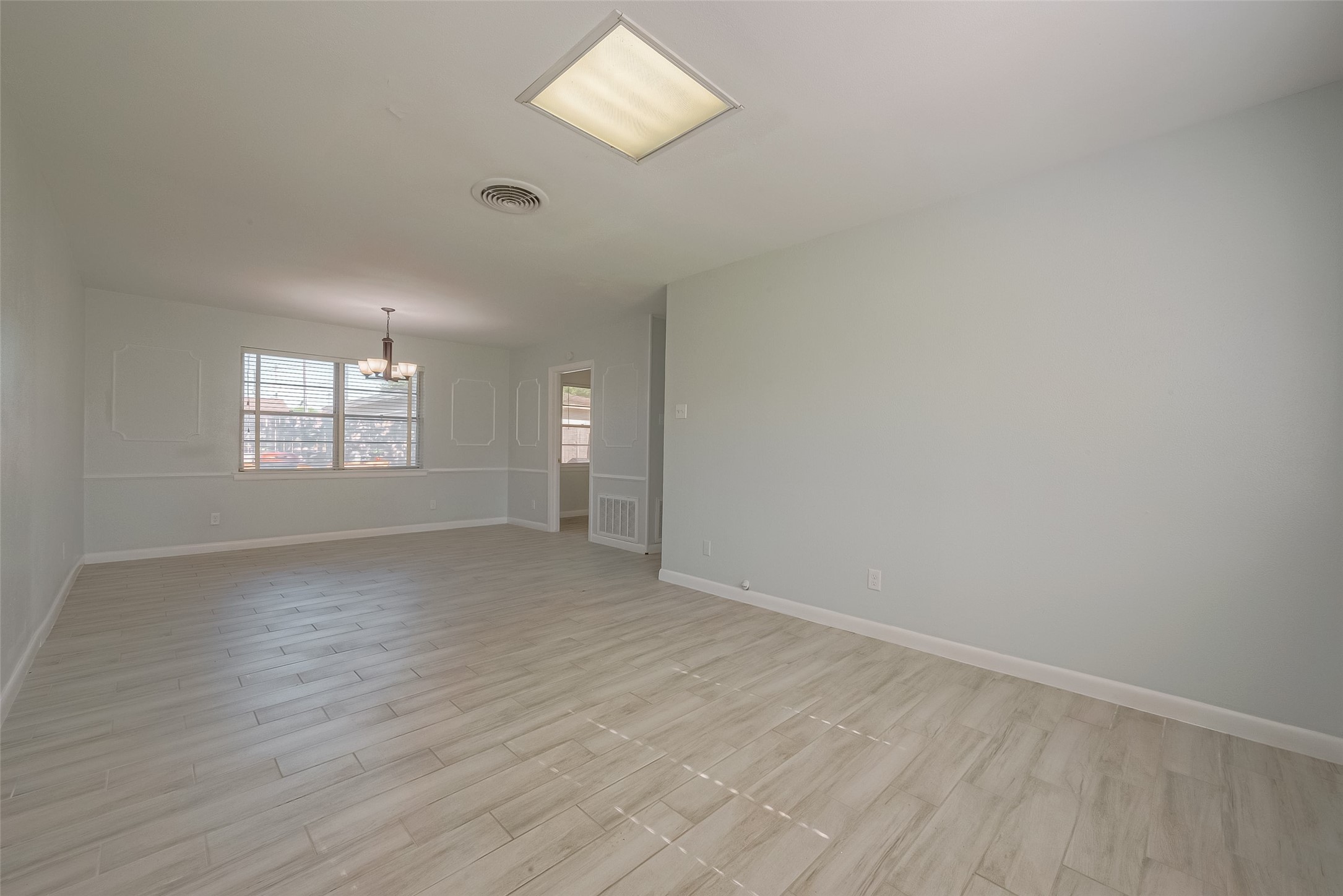 3426 Bradford Street Property Photo 6