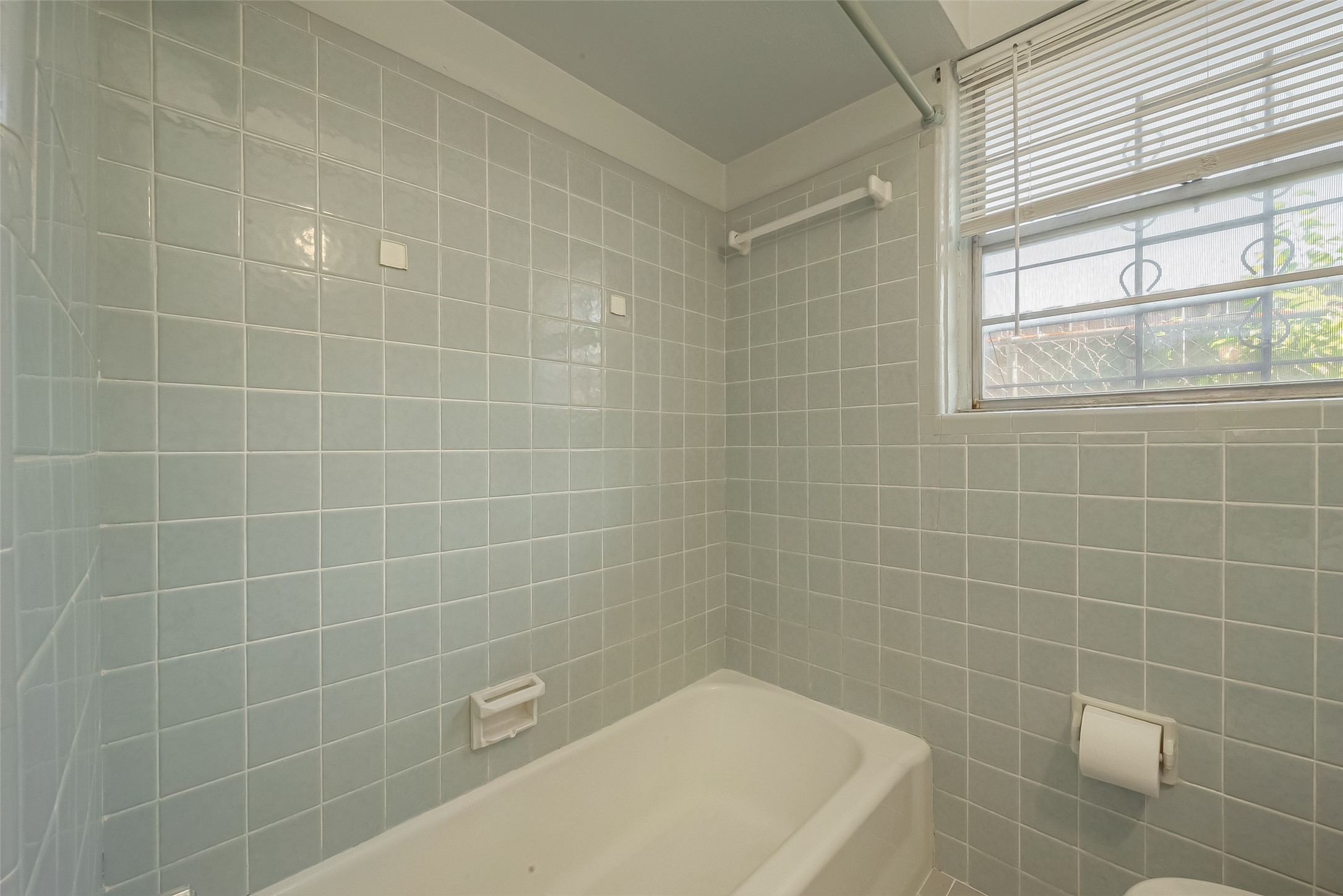 3426 Bradford Street Property Photo 36