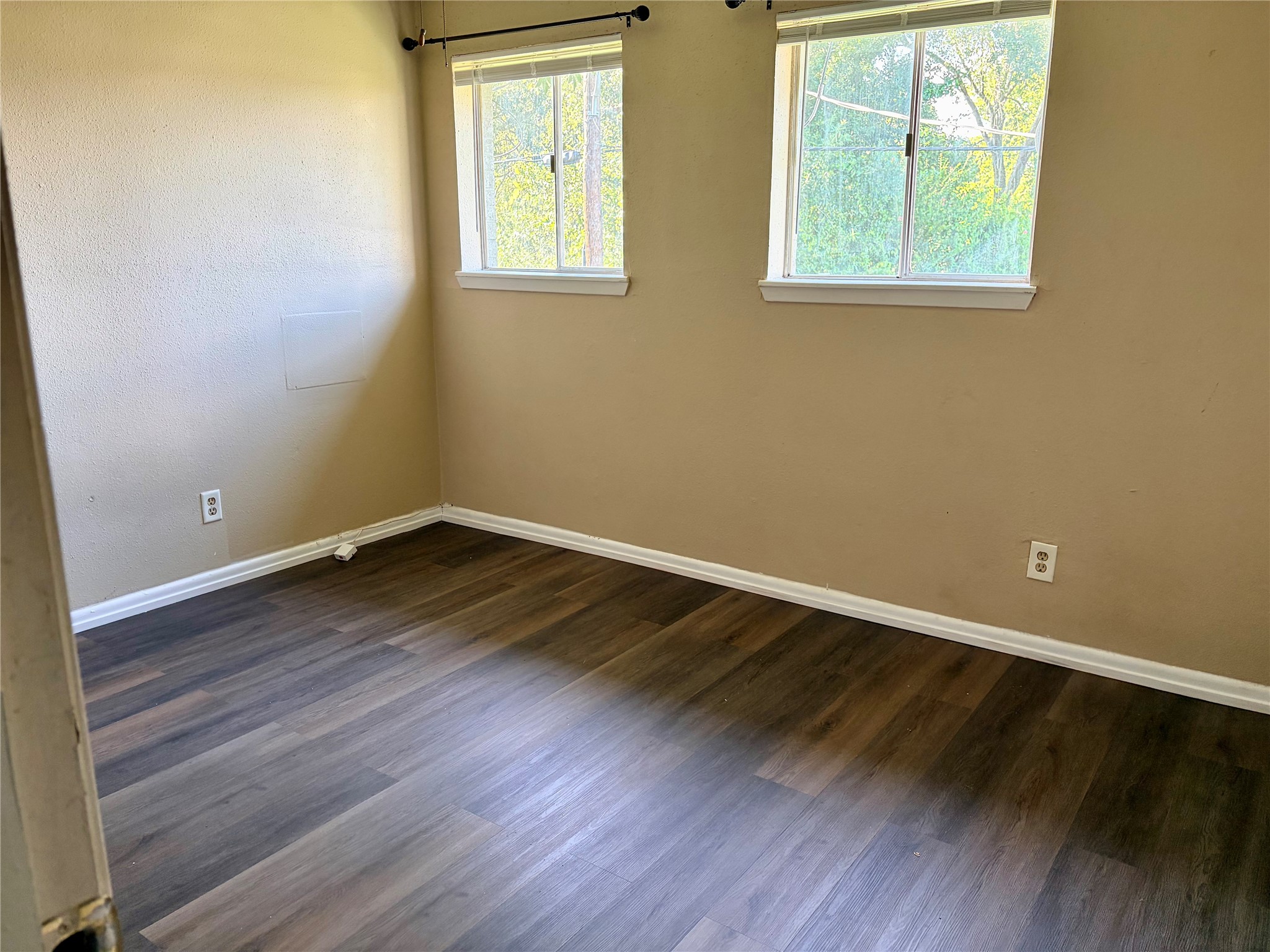 702 Hargest Street 7 Property Photo 6