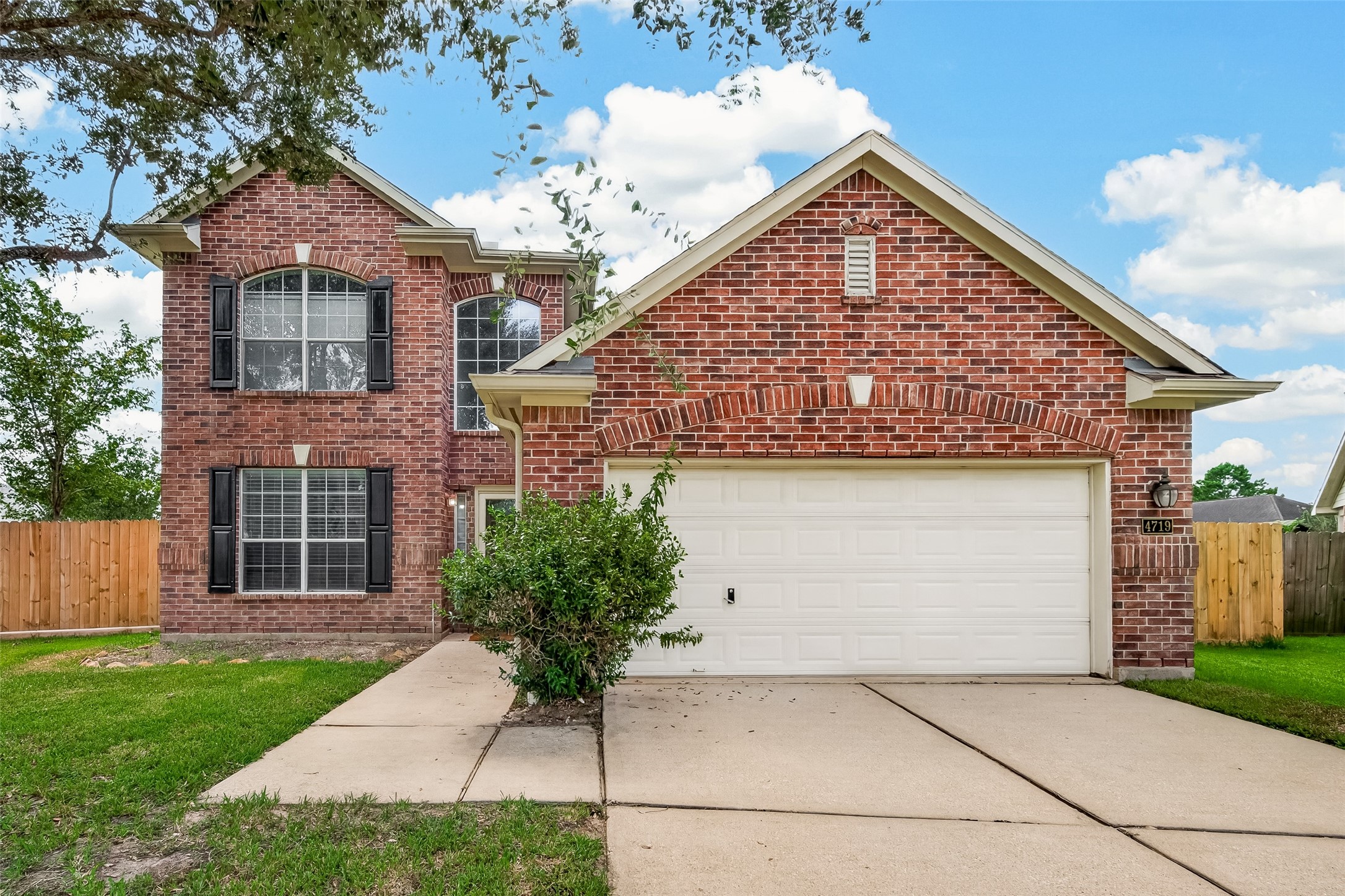 4719 Opal Brook Court Property Photo 1