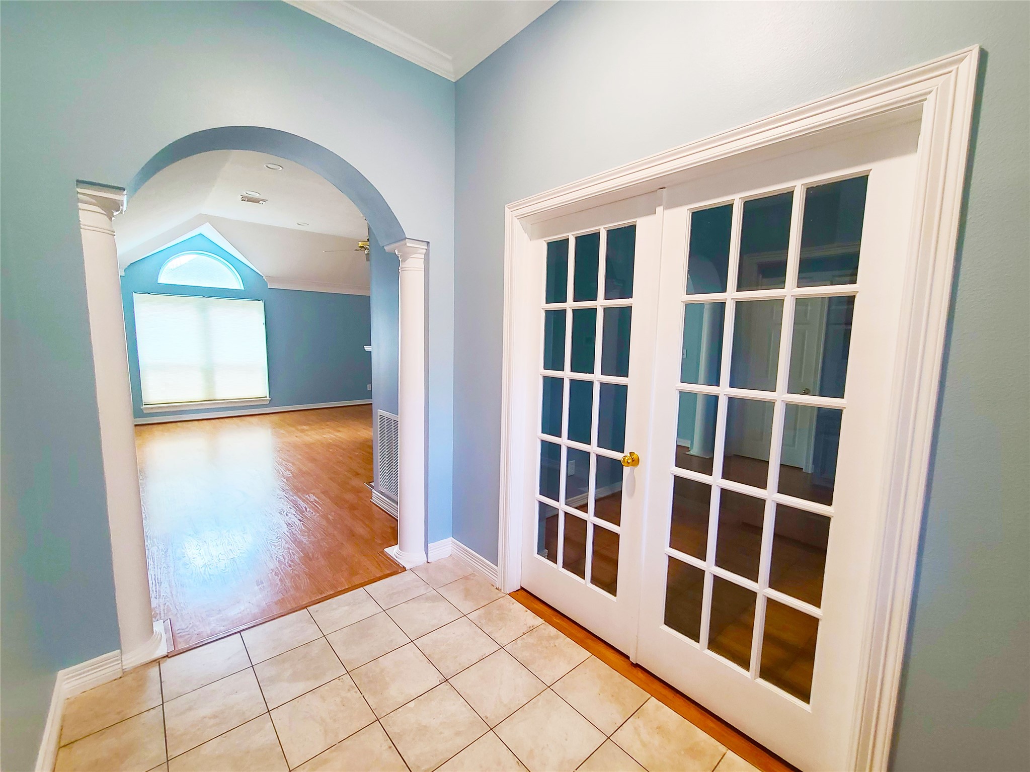 2115 Grandmill Lane Property Photo 5