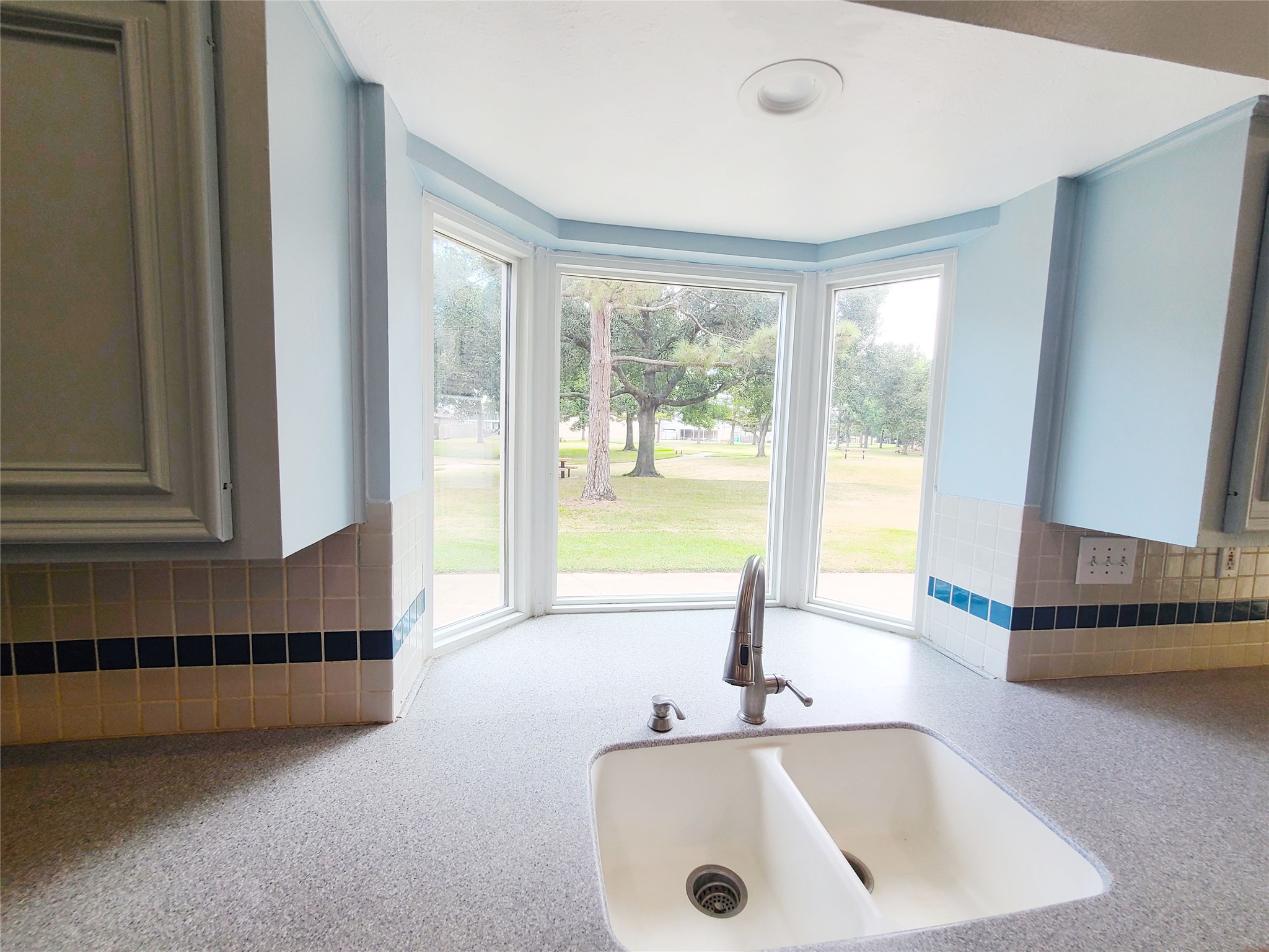 2115 Grandmill Lane Property Photo 12